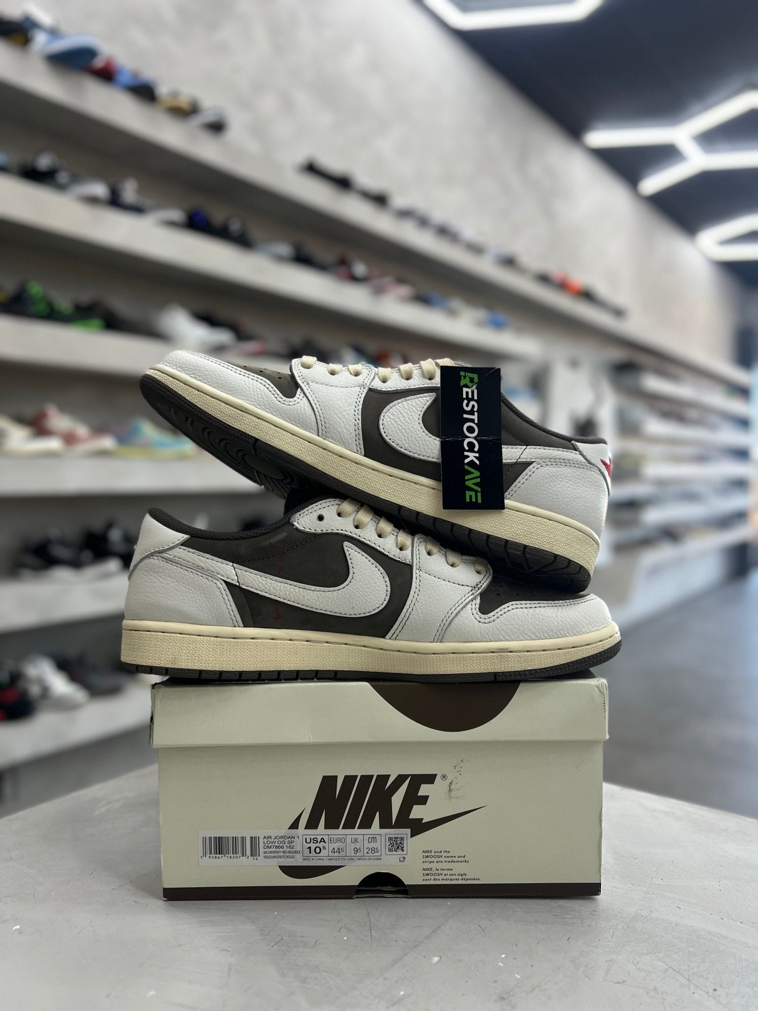 Jordan 1 Retro Low OG SP Travis Scott Reverse Mocha Sz 10.5 (PREOWNED) - Restock AveJordan 1 Retro Low OG SP Travis Scott Reverse Mocha Sz 10.5 (PREOWNED)Restock AveRestock Ave10.585762163Restock Ave