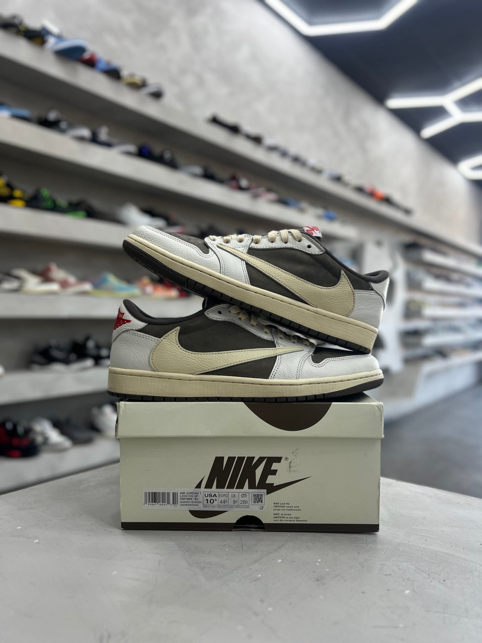 Jordan 1 Retro Low OG SP Travis Scott Reverse Mocha Sz 10.5 (PREOWNED) - Restock AveJordan 1 Retro Low OG SP Travis Scott Reverse Mocha Sz 10.5 (PREOWNED)Restock AveRestock Ave10.585762163Restock Ave