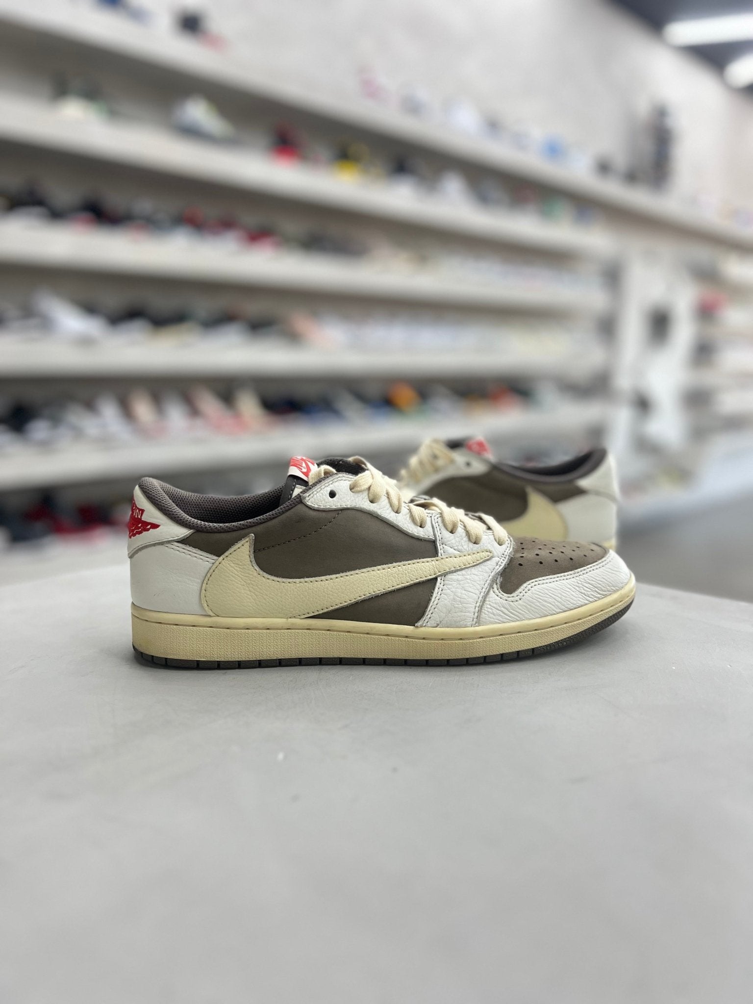 Jordan 1 Retro Low OG SP Travis Scott Reverse Mocha Sz 11 (PREOWNED)(NO BOX) - Restock AveJordan 1 Retro Low OG SP Travis Scott Reverse Mocha Sz 11 (PREOWNED)(NO BOX)Restock AveRestock Ave1172177523Restock Ave