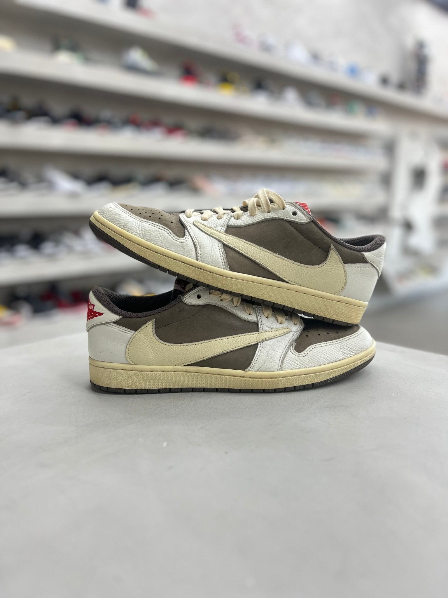 Jordan 1 Retro Low OG SP Travis Scott Reverse Mocha Sz 11 (PREOWNED)(NO BOX) - Restock AveJordan 1 Retro Low OG SP Travis Scott Reverse Mocha Sz 11 (PREOWNED)(NO BOX)Restock AveRestock Ave1172177523Restock Ave