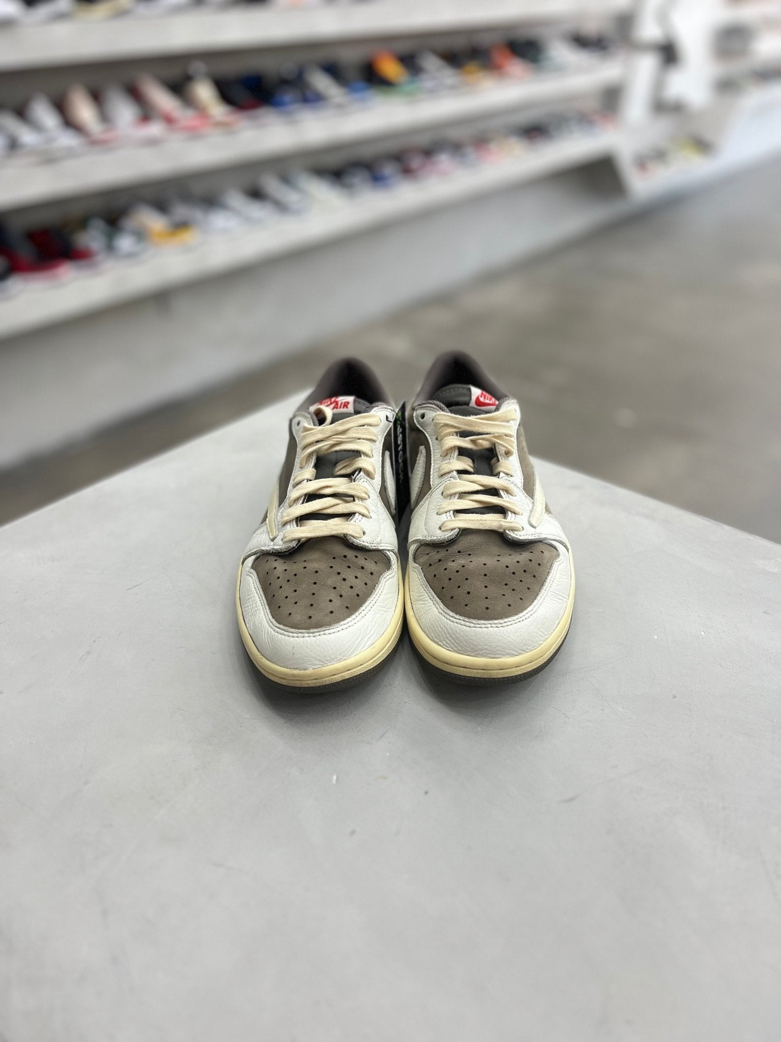 Jordan 1 Retro Low OG SP Travis Scott Reverse Mocha Sz 11 (PREOWNED)(NO BOX) - Restock AveJordan 1 Retro Low OG SP Travis Scott Reverse Mocha Sz 11 (PREOWNED)(NO BOX)Restock AveRestock Ave1172177523Restock Ave