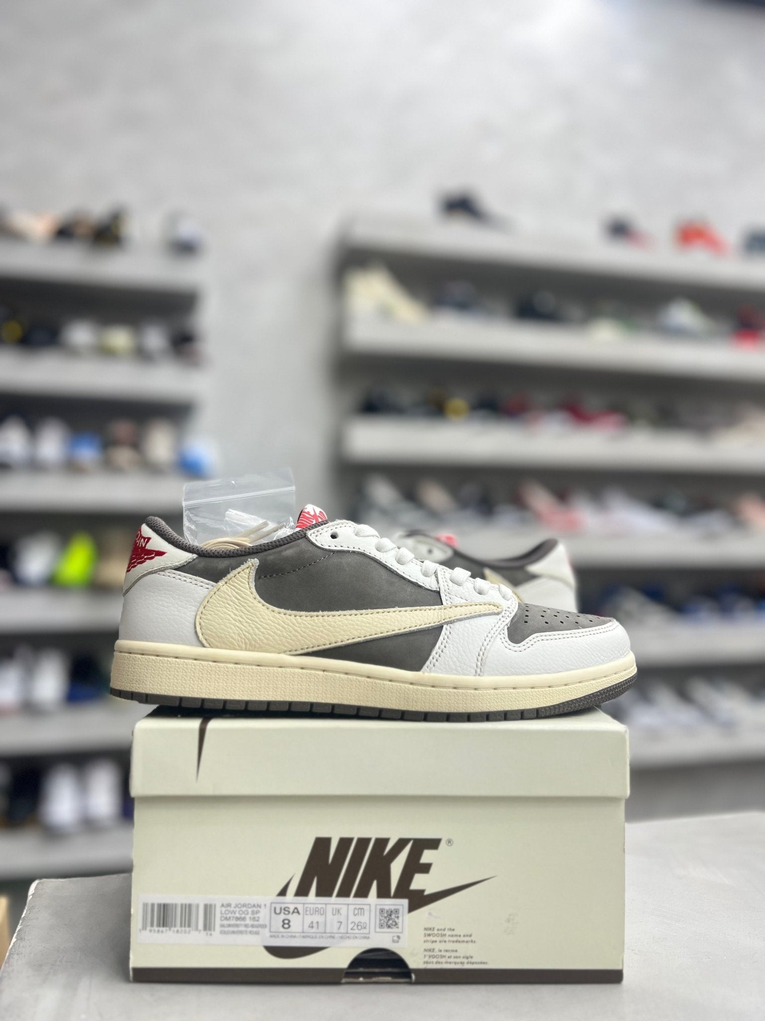 Jordan 1 Retro Low OG SP Travis Scott Reverse Mocha Sz 8 (PREOWNED