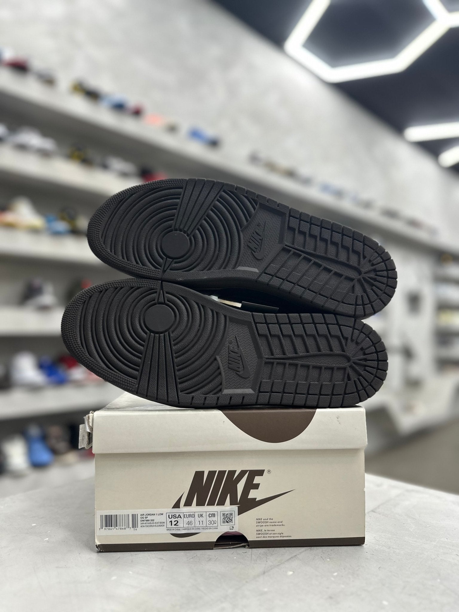 Jordan 1 Retro Low OG SP Travis Scott Velvet Brown Sz 12 (PREOWNED) - Restock AveJordan 1 Retro Low OG SP Travis Scott Velvet Brown Sz 12 (PREOWNED)Restock AveRestock Ave12Restock Ave