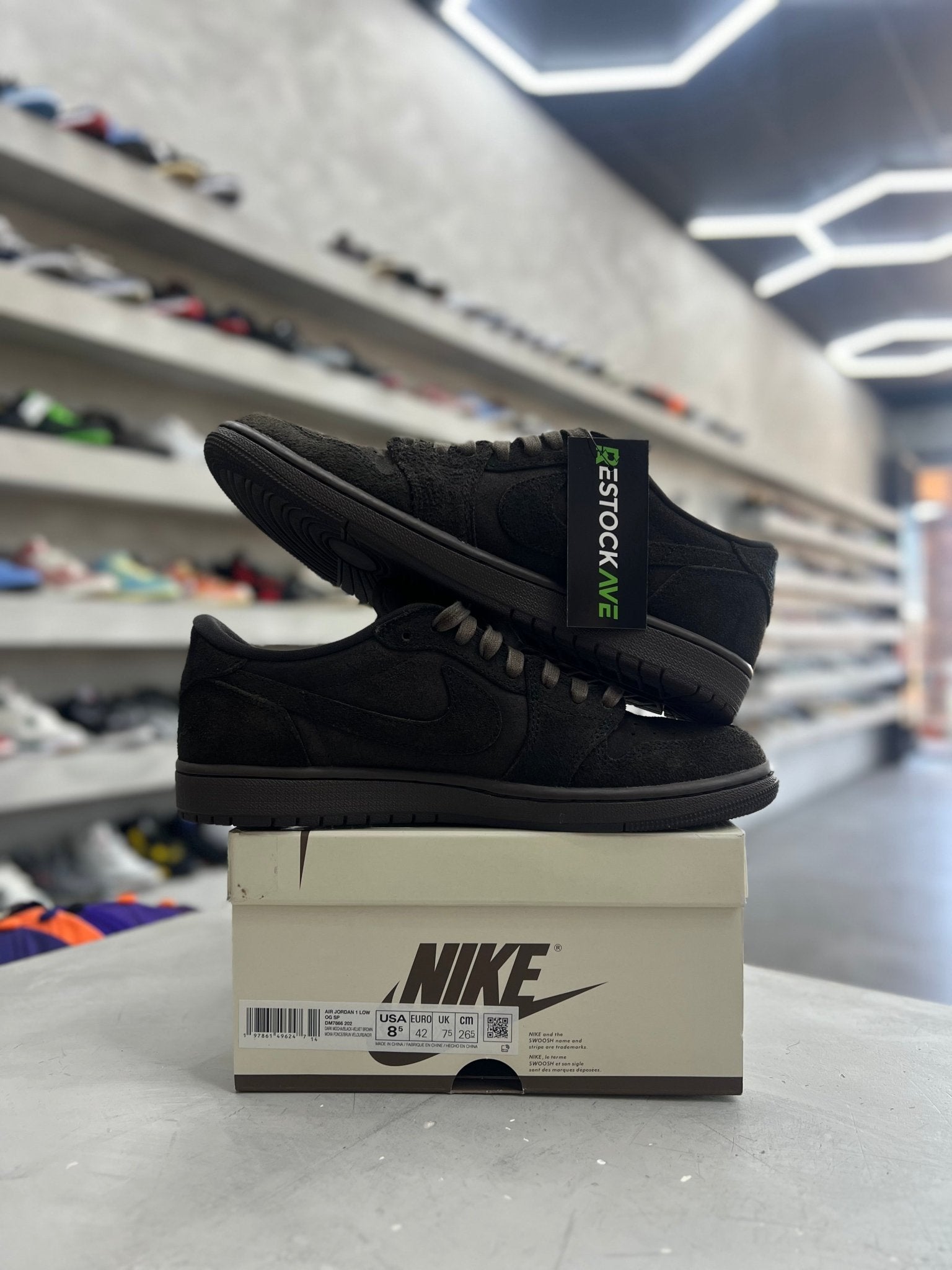 Jordan 1 Retro Low OG SP Travis Scott Velvet Brown Sz 8.5 (PREOWNED) - Restock AveJordan 1 Retro Low OG SP Travis Scott Velvet Brown Sz 8.5 (PREOWNED)Restock AveRestock Ave8.5Restock Ave