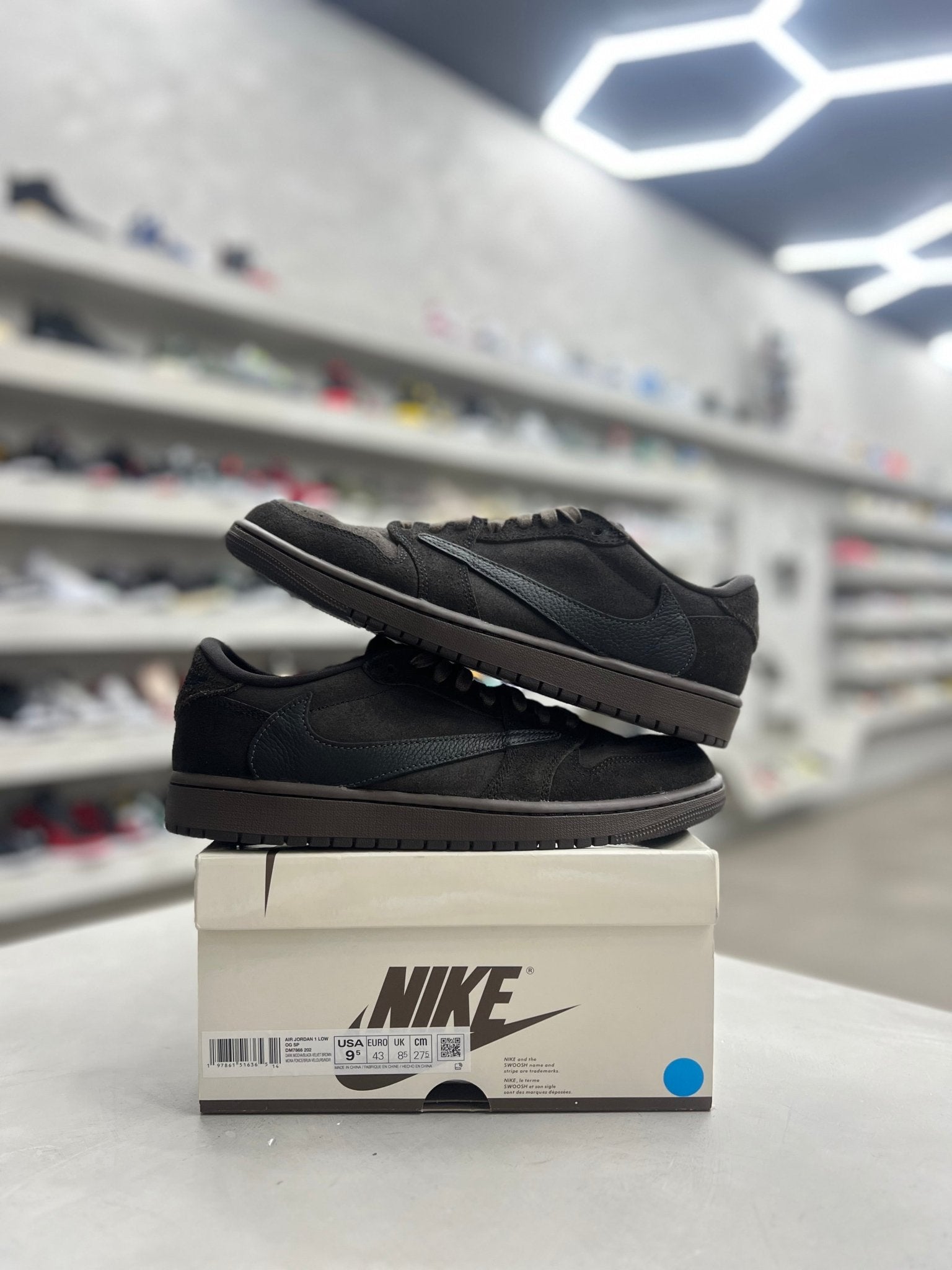 Jordan 1 Retro Low OG SP Travis Scott Velvet Brown Sz 9.5 (PREOWNED) - Restock AveJordan 1 Retro Low OG SP Travis Scott Velvet Brown Sz 9.5 (PREOWNED)Restock AveRestock Ave9.544584307Restock Ave