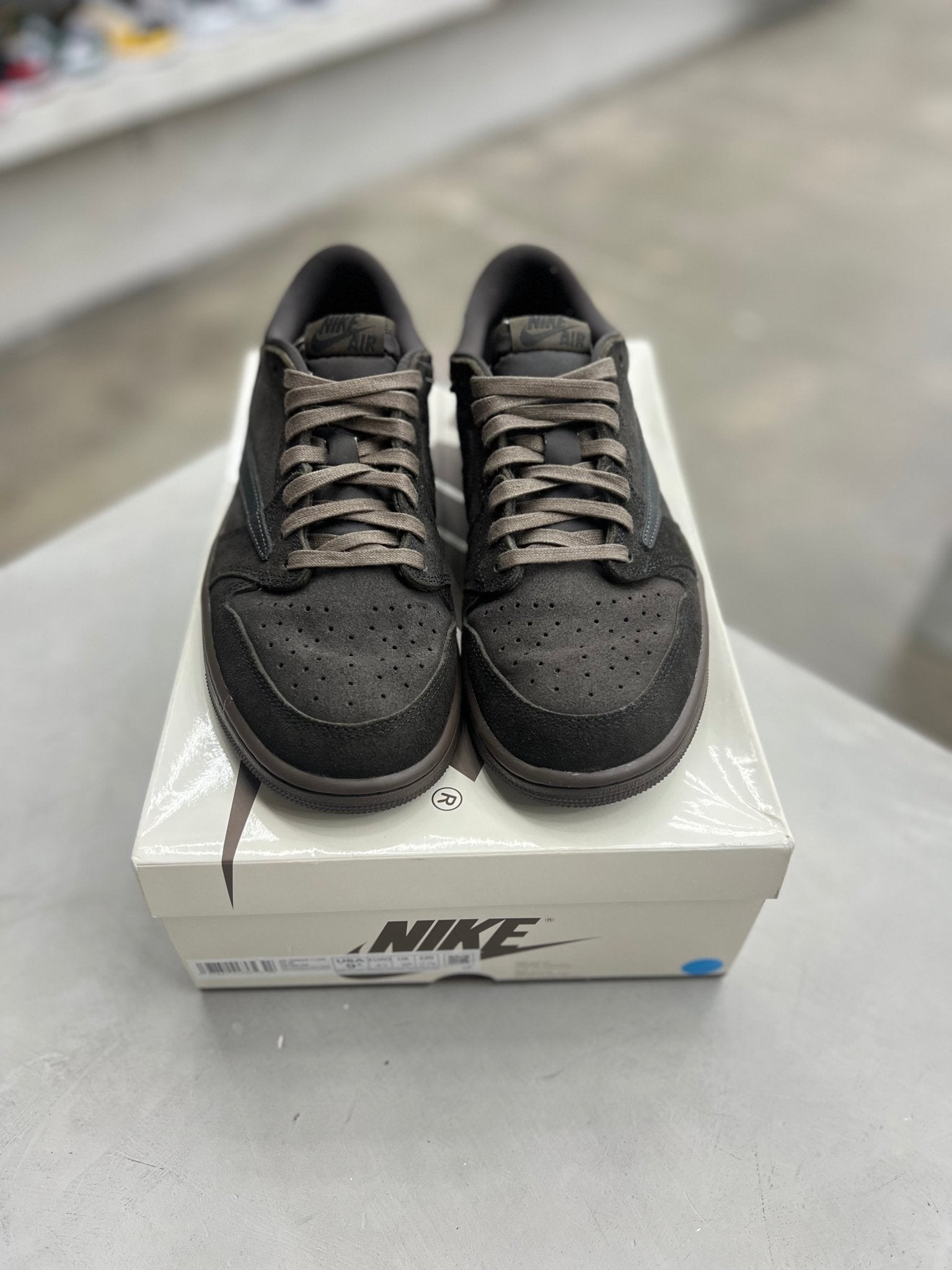 Jordan 1 Retro Low OG SP Travis Scott Velvet Brown Sz 9.5 (PREOWNED) - Restock AveJordan 1 Retro Low OG SP Travis Scott Velvet Brown Sz 9.5 (PREOWNED)Restock AveRestock Ave9.544584307Restock Ave