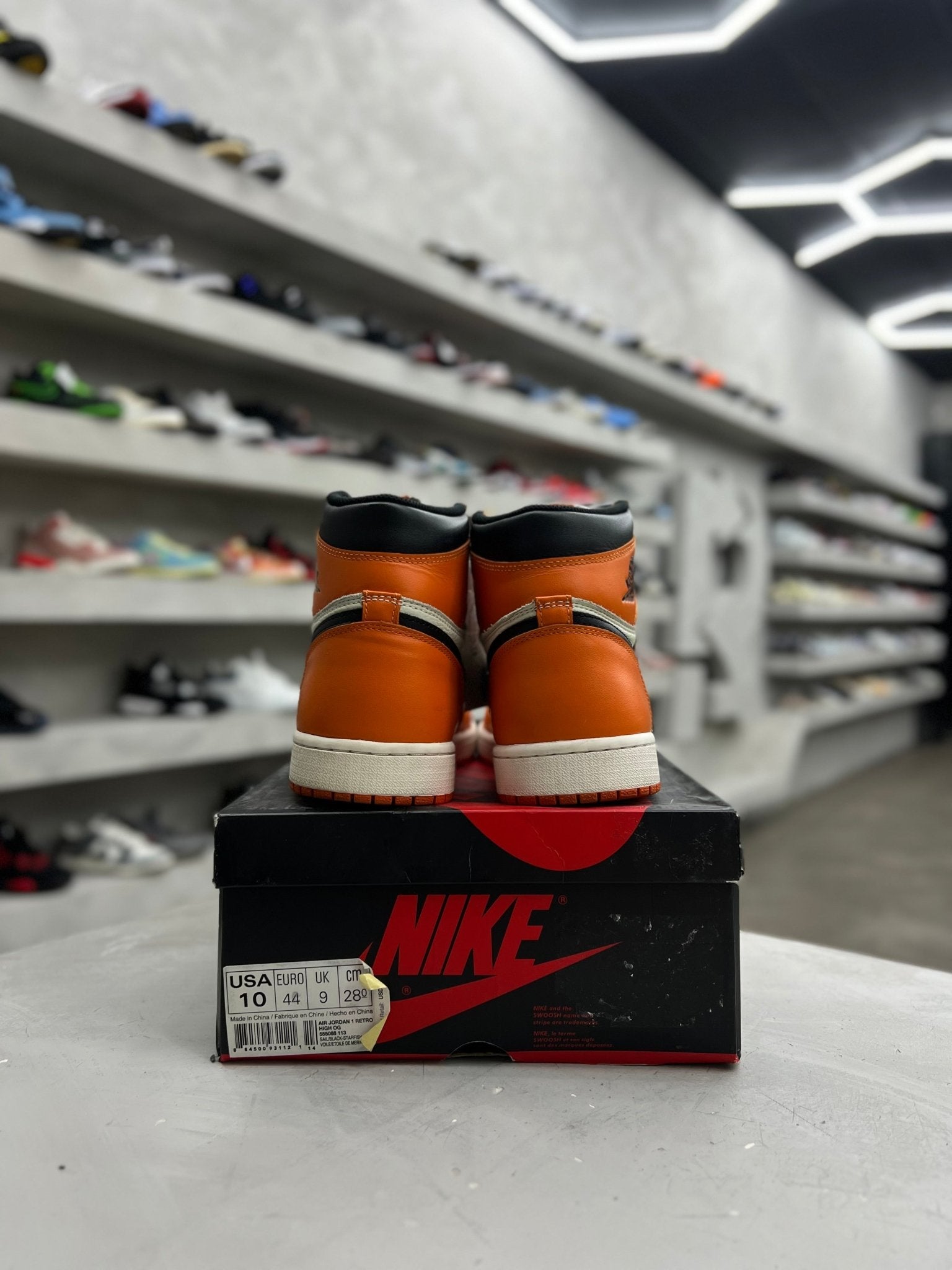 Jordan 1 Retro Reverse Shattered Backboard Sz 10 (PREOWNED) - Restock AveJordan 1 Retro Reverse Shattered Backboard Sz 10 (PREOWNED)Restock AveRestock Ave10Restock Ave