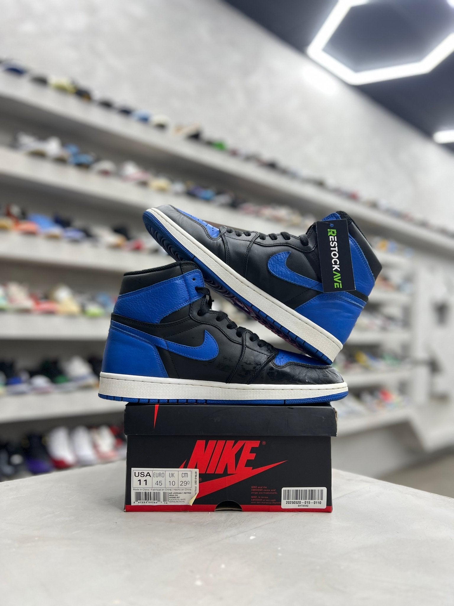 Jordan 1 Retro Royal Sz 11 (PREOWNED) - Restock AveJordan 1 Retro Royal Sz 11 (PREOWNED)Restock AveRestock Ave11Restock Ave