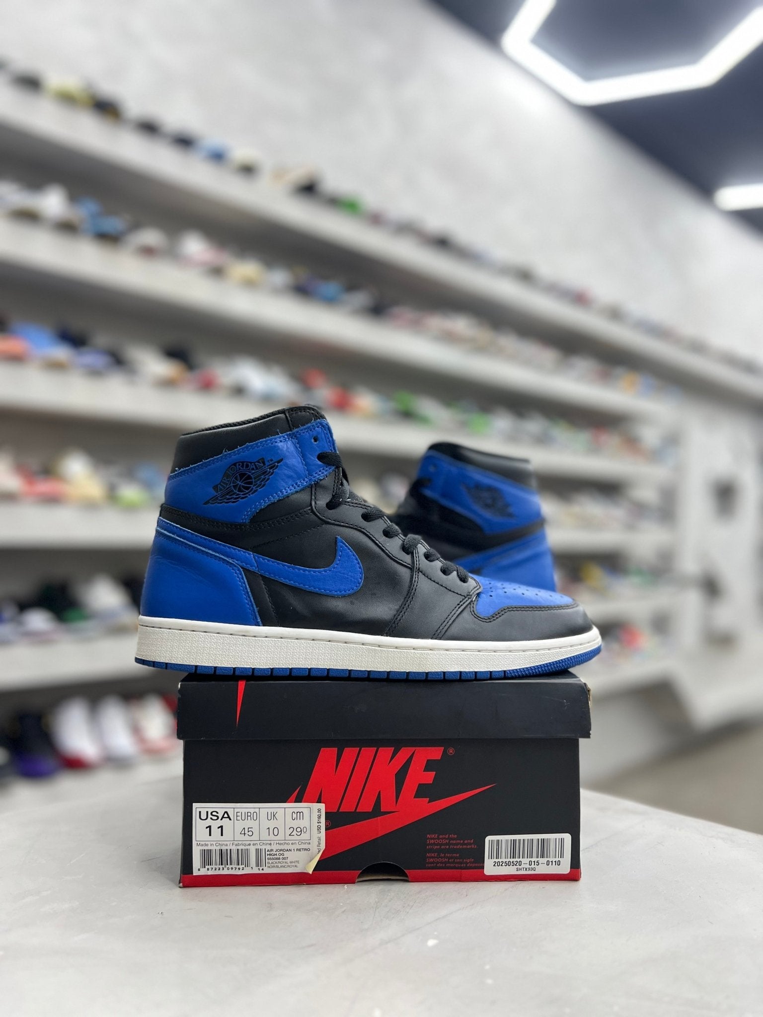 Jordan 1 Retro Royal Sz 11 (PREOWNED) - Restock AveJordan 1 Retro Royal Sz 11 (PREOWNED)Restock AveRestock Ave11Restock Ave