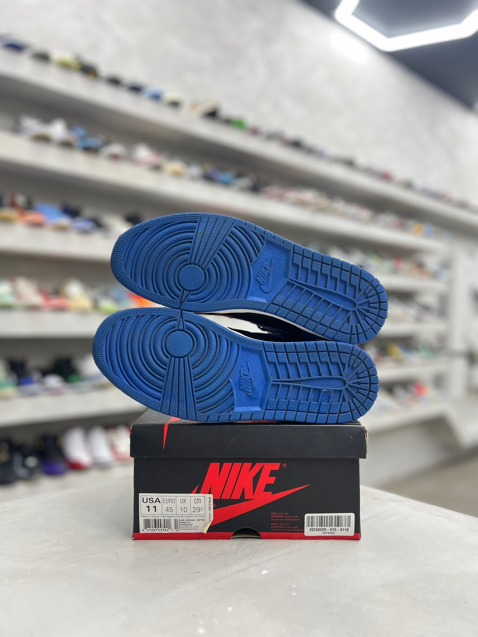 Jordan 1 Retro Royal Sz 11 (PREOWNED) - Restock AveJordan 1 Retro Royal Sz 11 (PREOWNED)Restock AveRestock Ave11Restock Ave