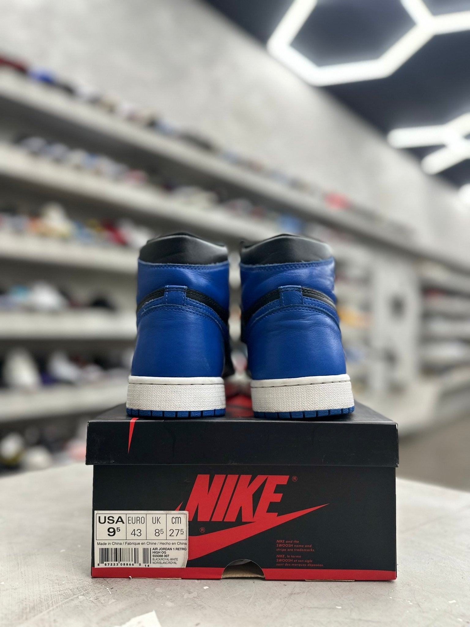 Jordan 1 Retro Royal Sz 9.5 (PREOWNED) - Restock AveJordan 1 Retro Royal Sz 9.5 (PREOWNED)Restock AveRestock Ave9.5Restock Ave