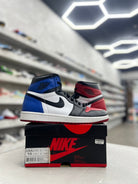 Jordan 1 Retro Top 3 Sz 10 (PREOWNED) - Restock AveJordan 1 Retro Top 3 Sz 10 (PREOWNED)Restock AveRestock Ave1039614835Restock Ave
