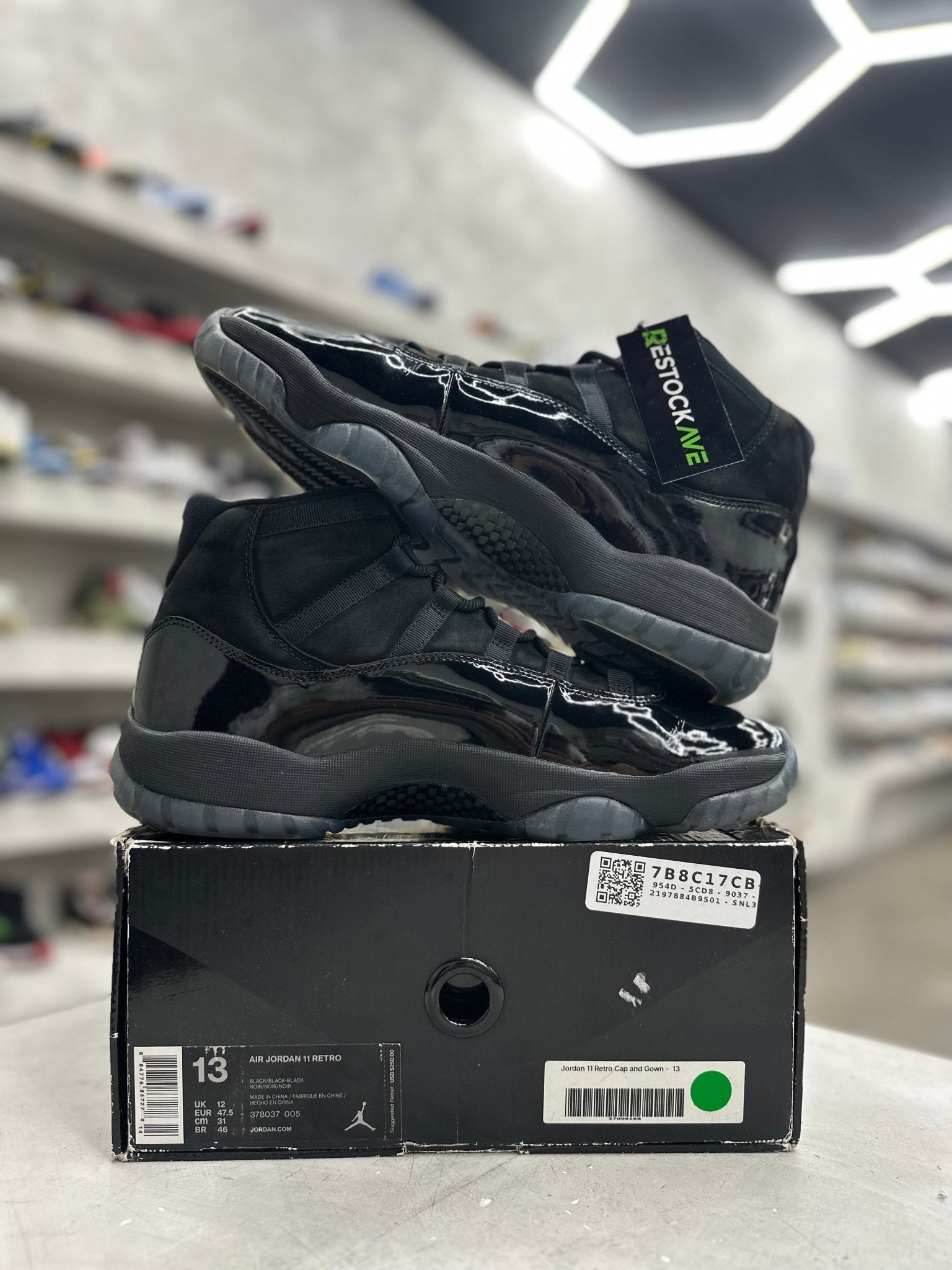 Jordan 11 Retro Cap and Gown Sz 13 (PREOWNED) - Restock AveJordan 11 Retro Cap and Gown Sz 13 (PREOWNED)Restock AveRestock Ave13Restock Ave
