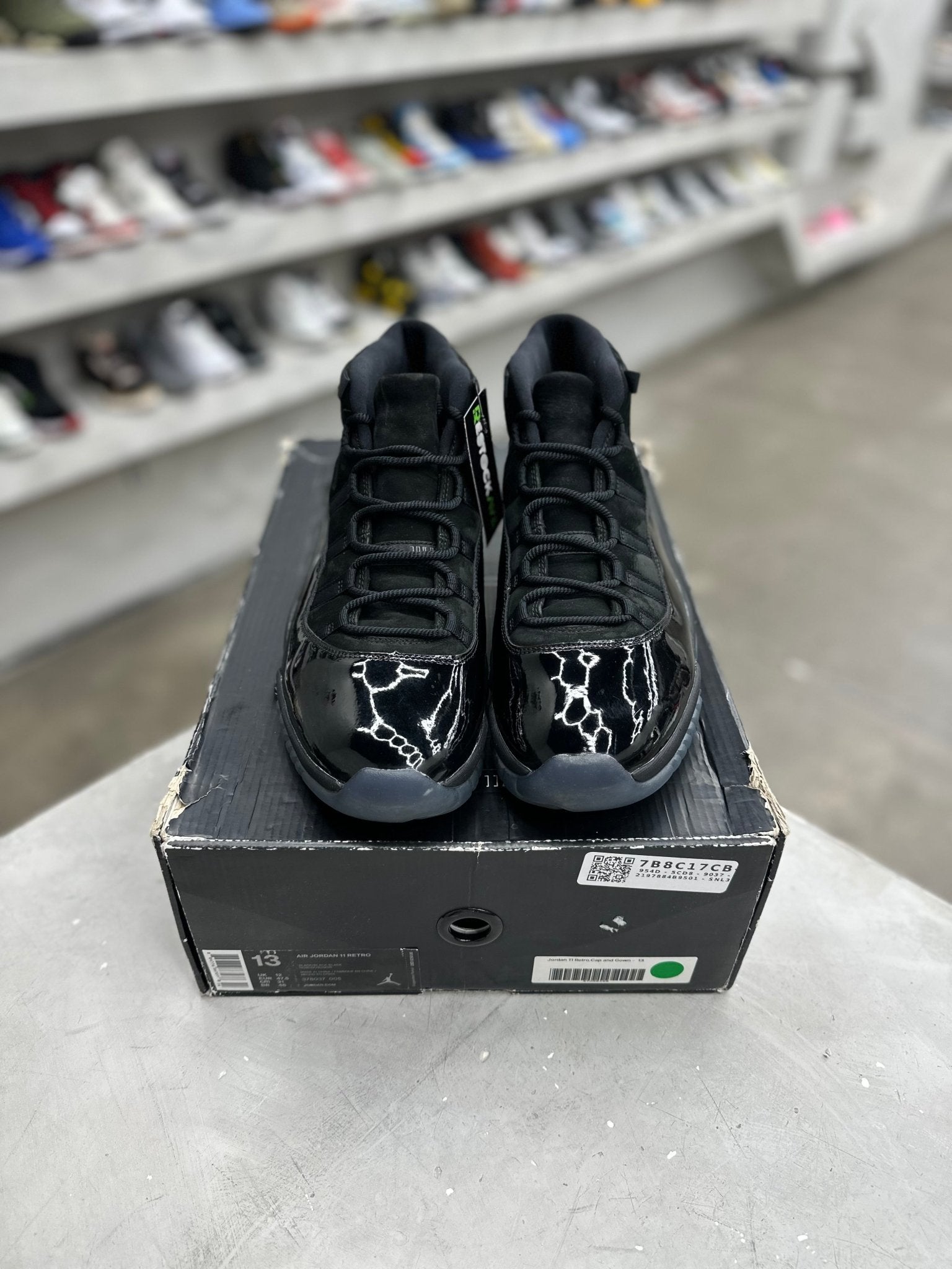 Jordan 11 Retro Cap and Gown Sz 13 (PREOWNED) - Restock AveJordan 11 Retro Cap and Gown Sz 13 (PREOWNED)Restock AveRestock Ave13Restock Ave