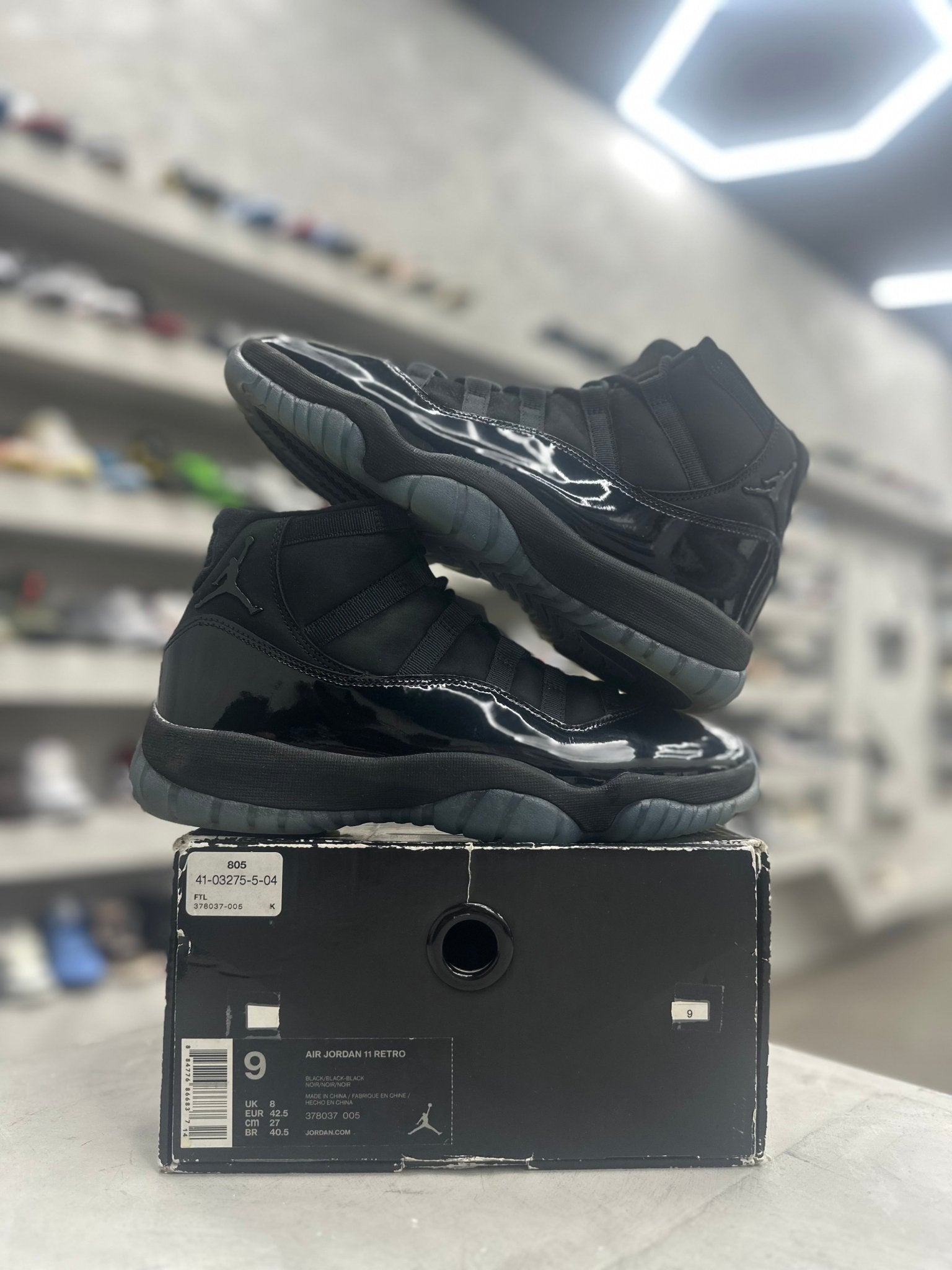 Jordan 11 Retro Cap and Gown Sz 9 (PREOWNED) - Restock AveJordan 11 Retro Cap and Gown Sz 9 (PREOWNED)Restock AveRestock Ave9Restock Ave