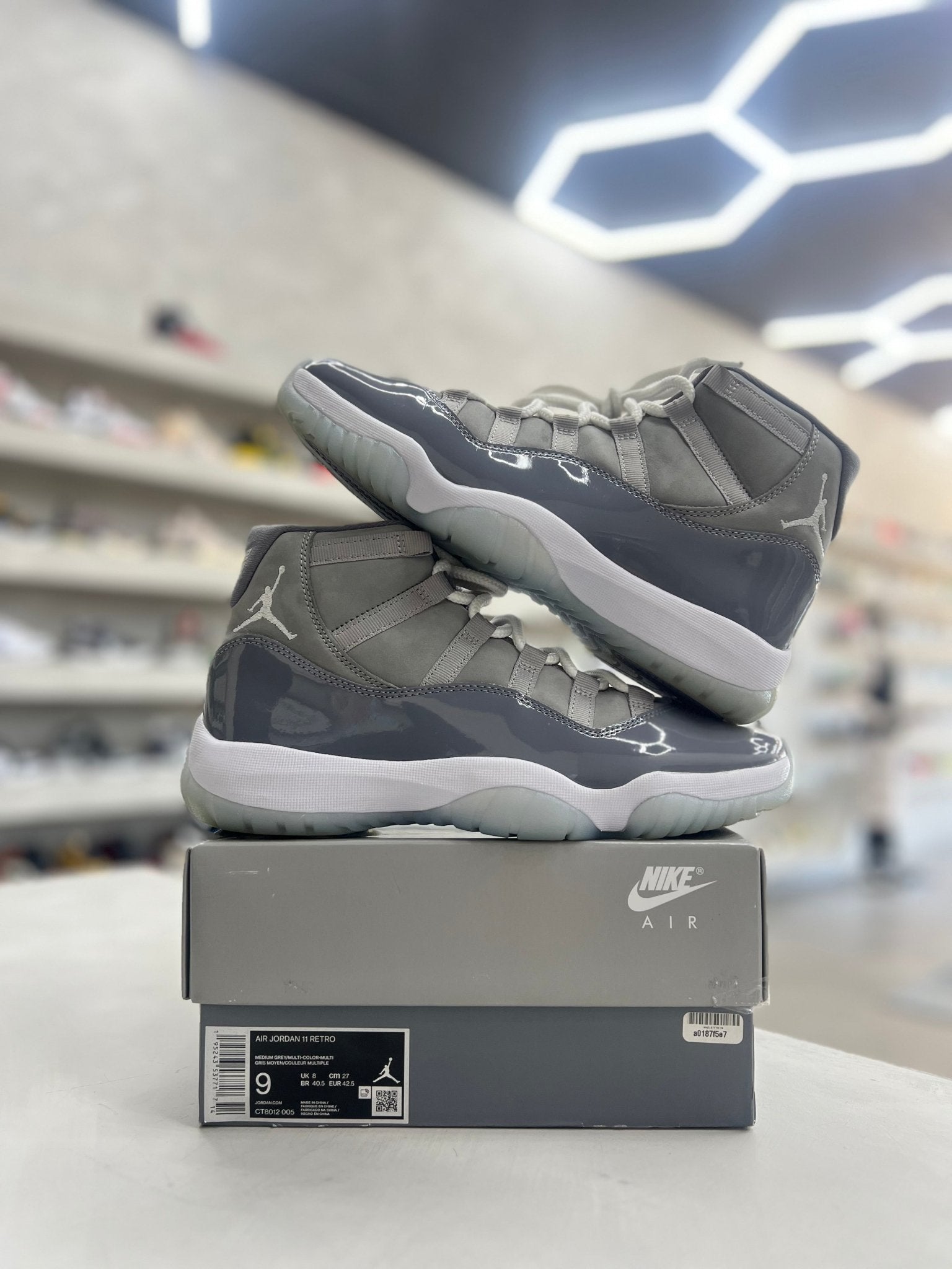 Jordan 11 Retro Cool Grey Sz 9 (PREOWNED) - Restock AveJordan 11 Retro Cool Grey Sz 9 (PREOWNED)Restock AveRestock Ave9Restock Ave