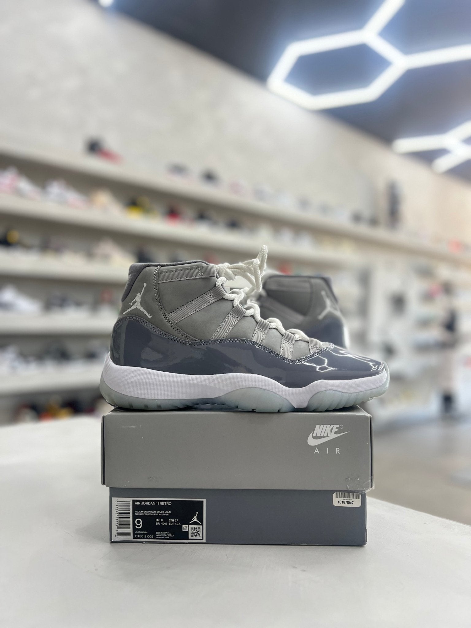 Jordan 11 - Restock Ave