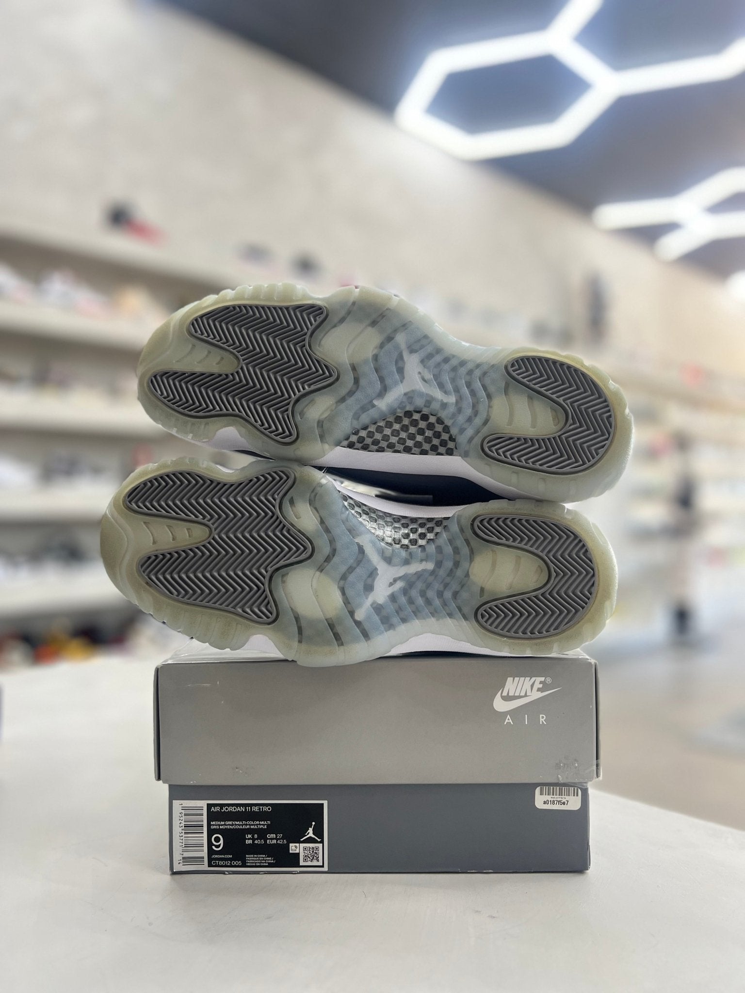 Jordan 11 Retro Cool Grey Sz 9 (PREOWNED) - Restock AveJordan 11 Retro Cool Grey Sz 9 (PREOWNED)Restock AveRestock Ave9Restock Ave