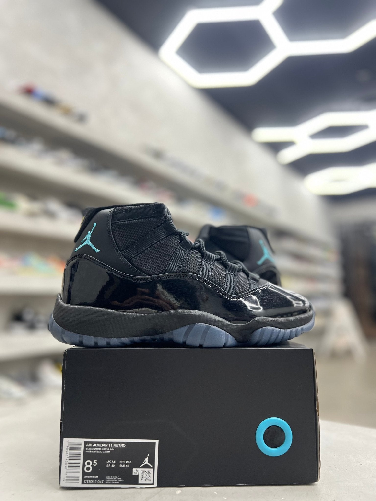 Jordan 11 Retro Gamma Blue Sz 8.5 (PREOWNED) - Restock AveJordan 11 Retro Gamma Blue Sz 8.5 (PREOWNED)Restock AveRestock Ave8.5Restock Ave