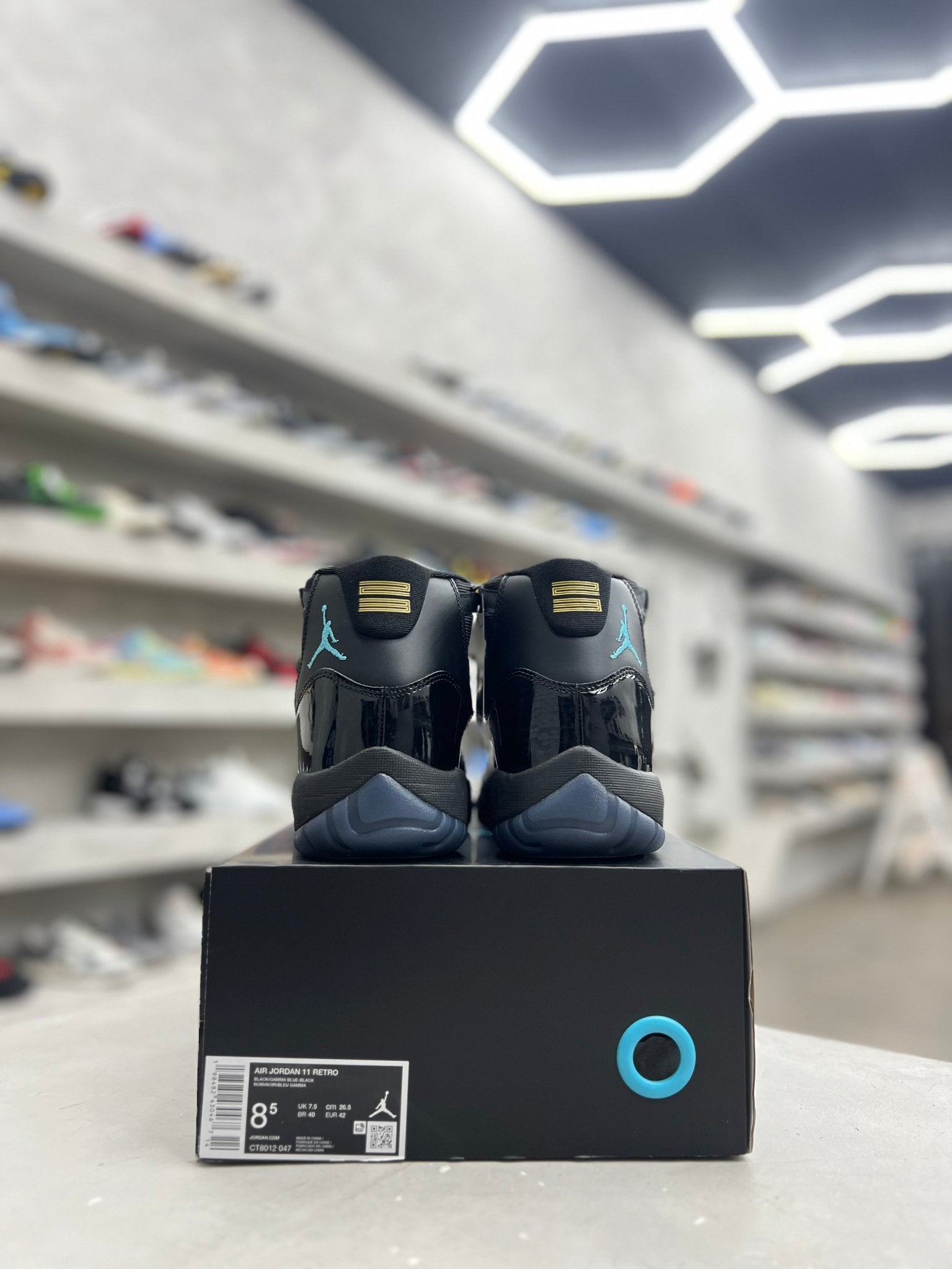 Jordan 11 Retro Gamma Blue Sz 8.5 (PREOWNED) - Restock AveJordan 11 Retro Gamma Blue Sz 8.5 (PREOWNED)Restock AveRestock Ave8.5Restock Ave