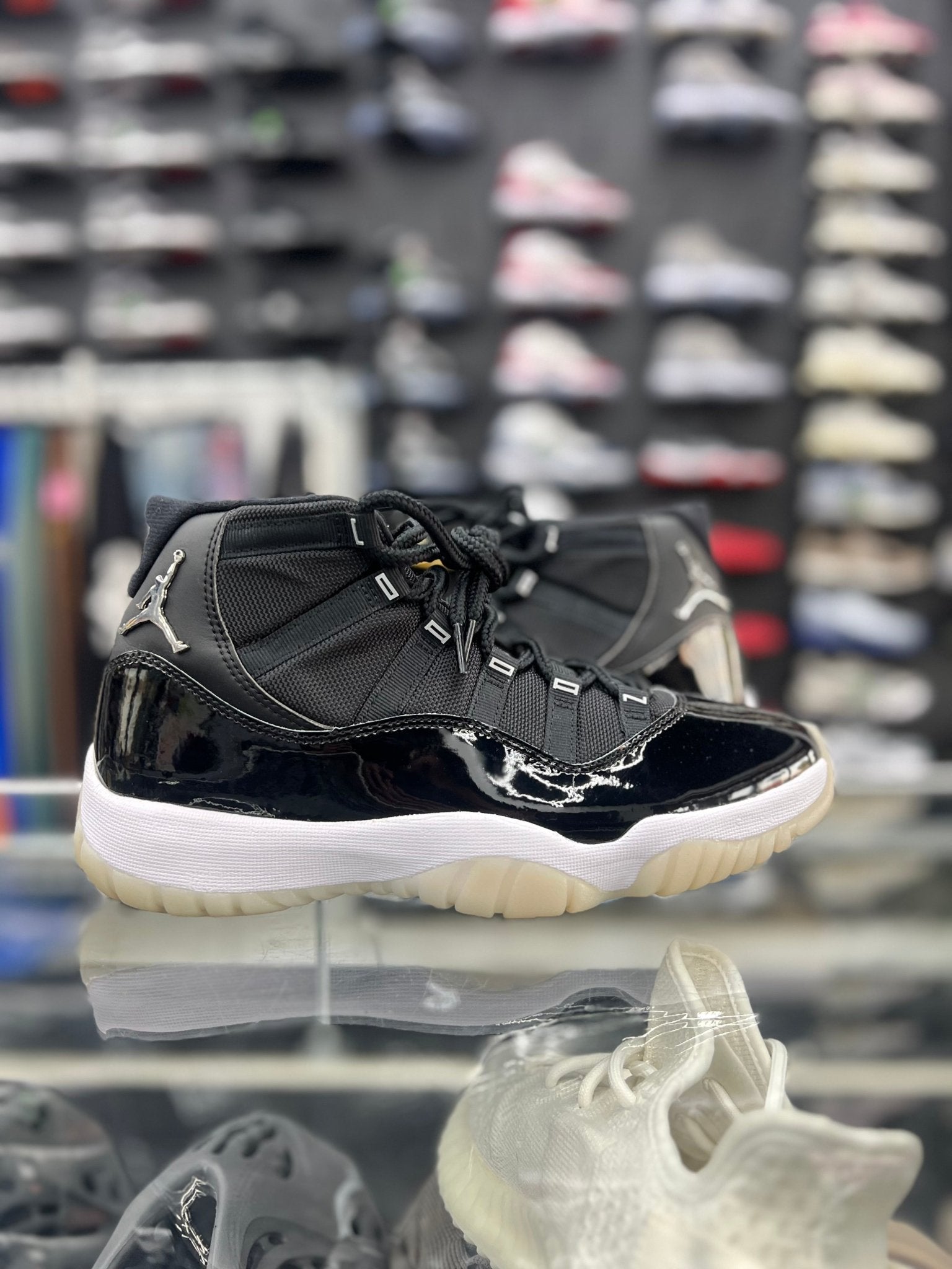 Jordan 11 Retro Jubilee 25th Anniversary Sz 9 (PREOWNED) (no box