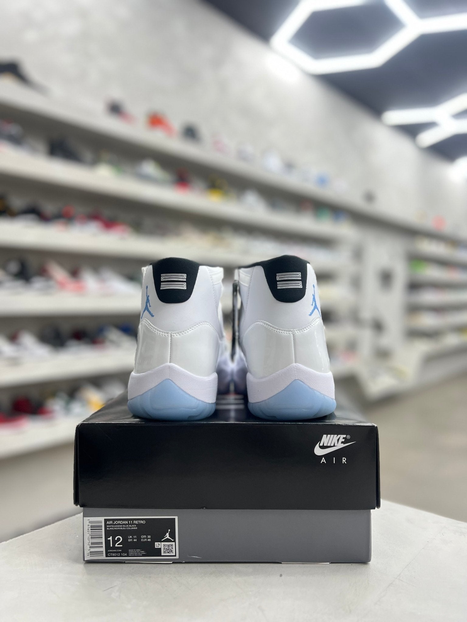 Jordan 11 Retro Legend Blue Sz 12 (PREOWNED) - Restock AveJordan 11 Retro Legend Blue Sz 12 (PREOWNED)Restock AveRestock Ave12Restock Ave