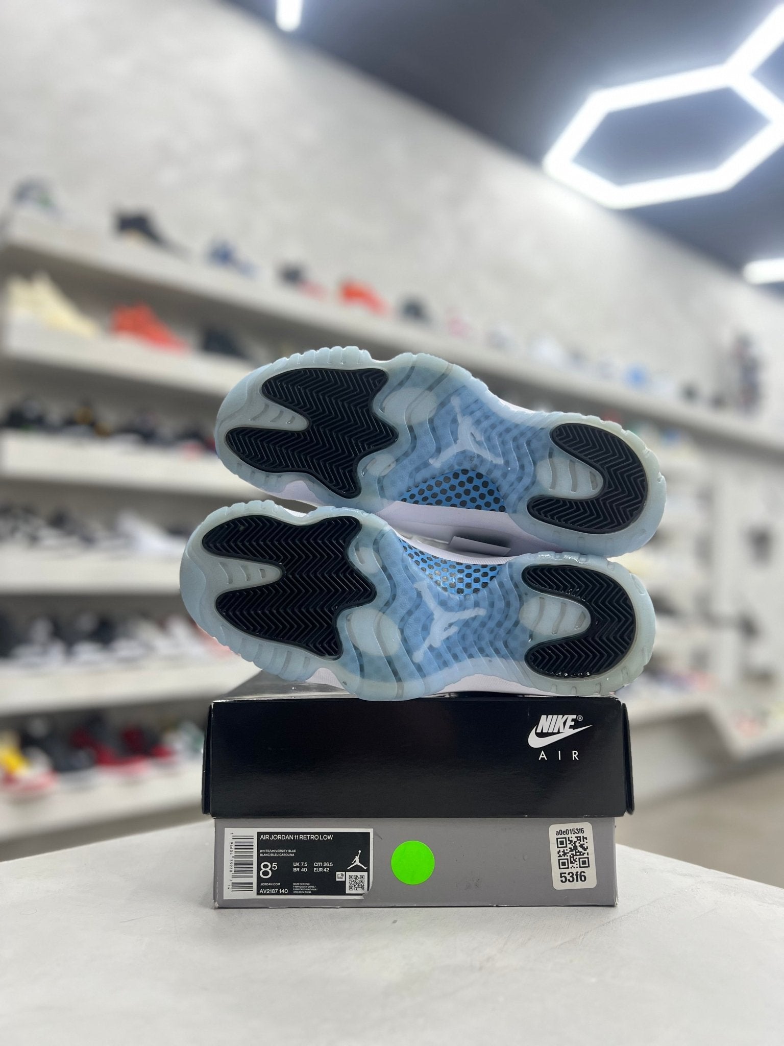 Jordan 11 Retro Legend Blue Sz 8.5 (PREOWNED)(REPLACEMENT BOX) - Restock AveJordan 11 Retro Legend Blue Sz 8.5 (PREOWNED)(REPLACEMENT BOX)Restock AveRestock Ave8.514905203Restock Ave