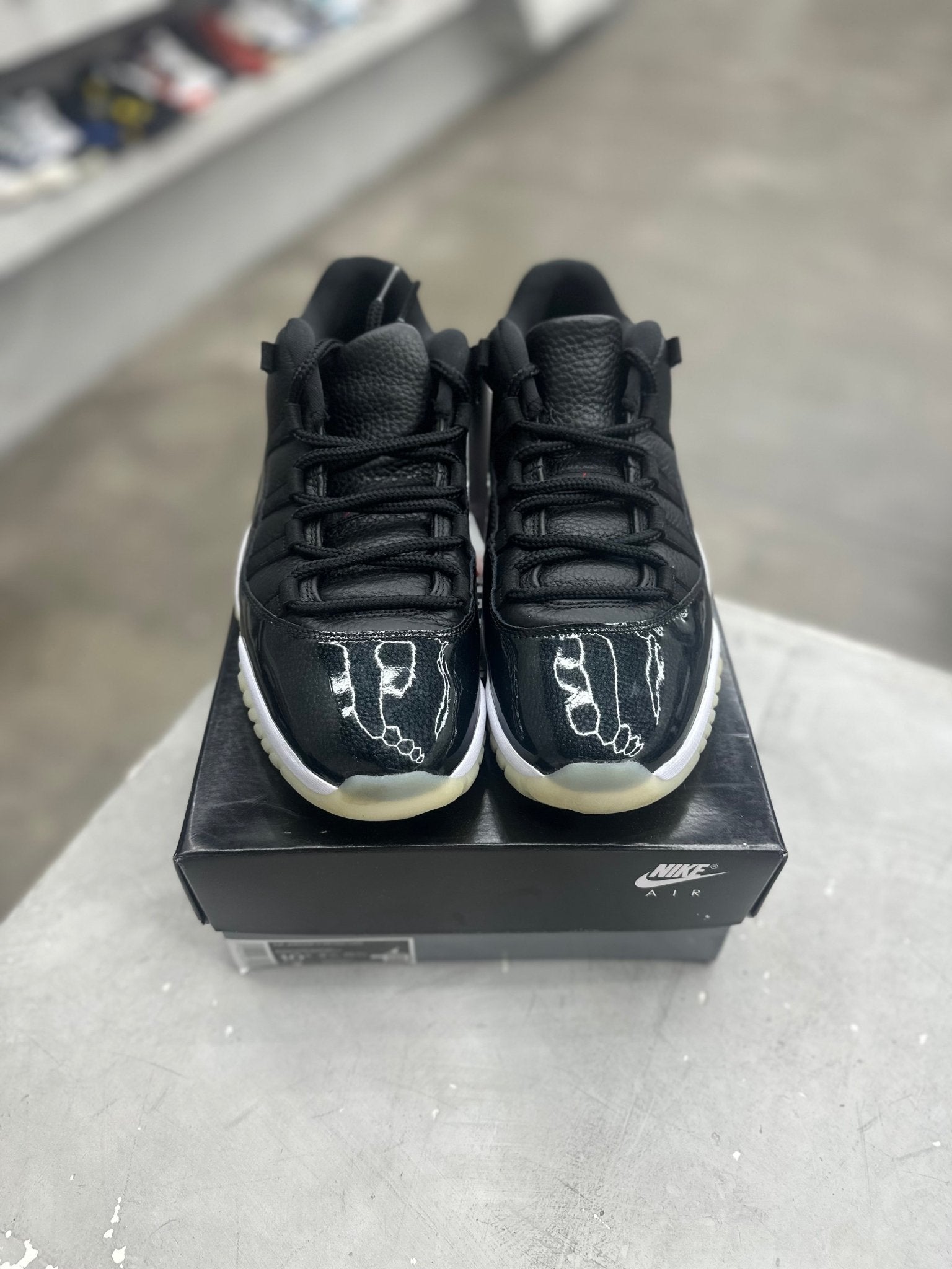 Jordan 11 Retro Low 72-10 Sz 10.5 (PREOWNED) - Restock AveJordan 11 Retro Low 72-10 Sz 10.5 (PREOWNED)Restock AveRestock Ave10.5Restock Ave