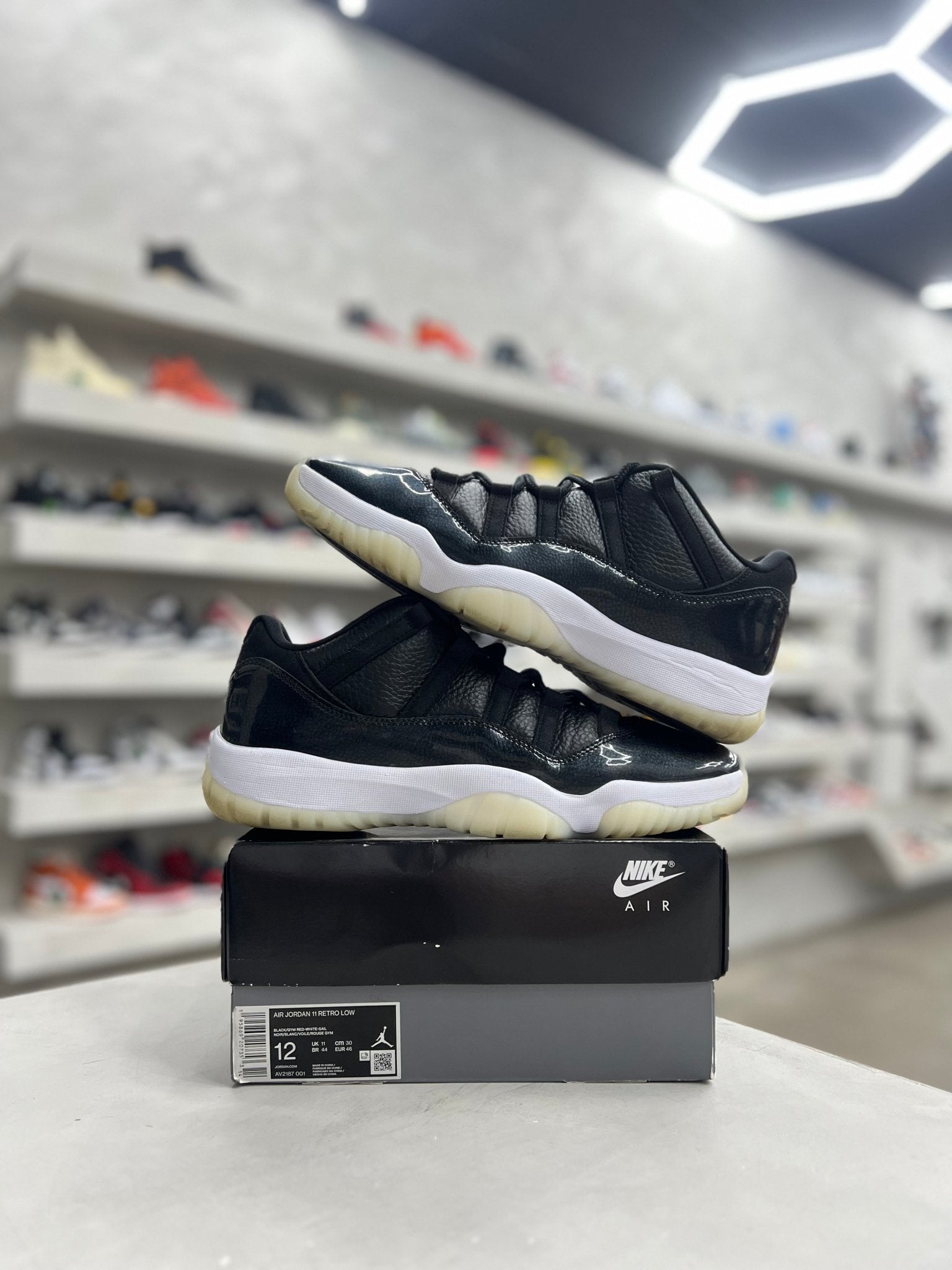 Jordan 11 Retro Low 72 - 10 Sz 12 (PREOWNED) - Restock AveJordan 11 Retro Low 72 - 10 Sz 12 (PREOWNED)Restock AveRestock Ave1227545203Restock Ave