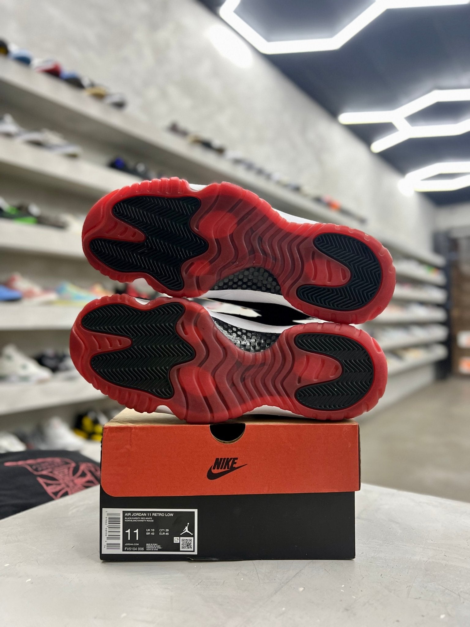 Jordan 11 Retro Low Bred Sz 11 (PREOWNED) – Restock Ave