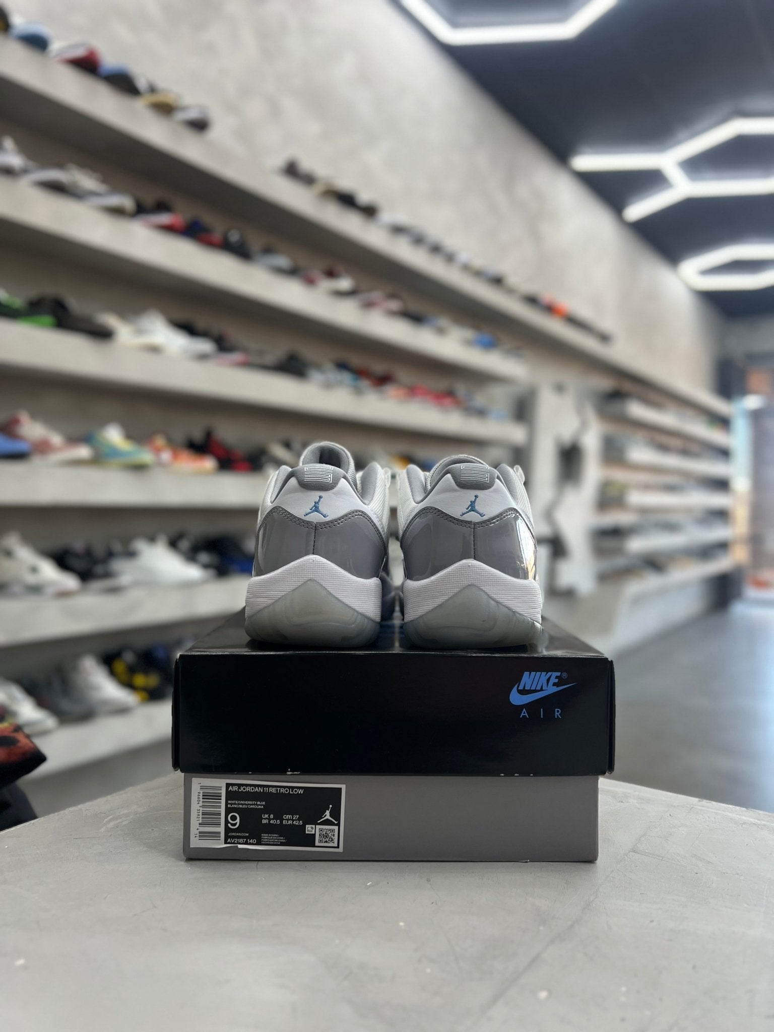 Jordan 11 Retro Low Cement Grey Sz 9 (PREOWNED) - Restock AveJordan 11 Retro Low Cement Grey Sz 9 (PREOWNED)Restock AveRestock Ave912553075Restock Ave