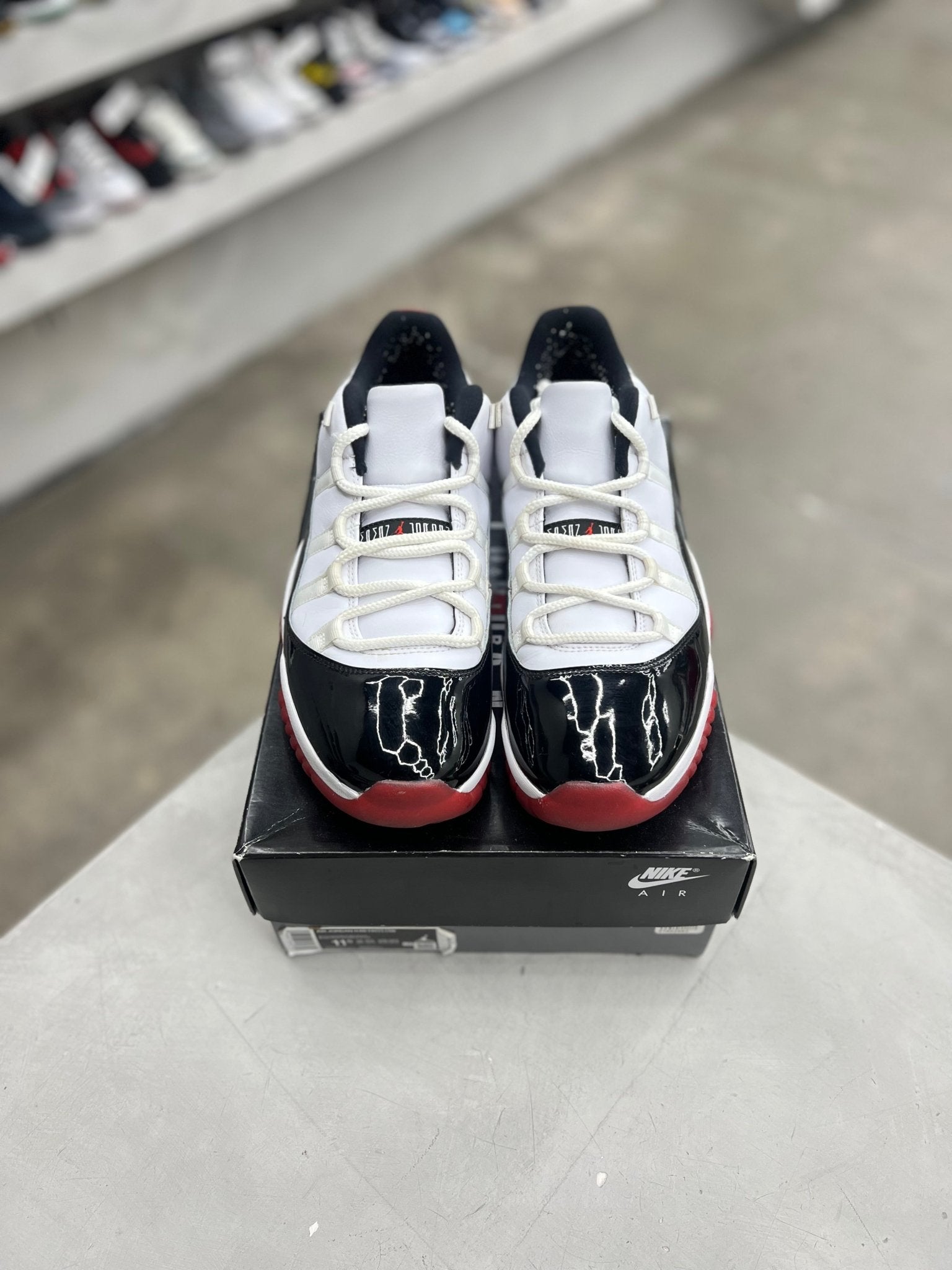 Jordan 11 Retro Low Concord Bred Sz 11.5 (PREOWNED) - Restock AveJordan 11 Retro Low Concord Bred Sz 11.5 (PREOWNED)Restock AveRestock Ave11.557630323Restock Ave