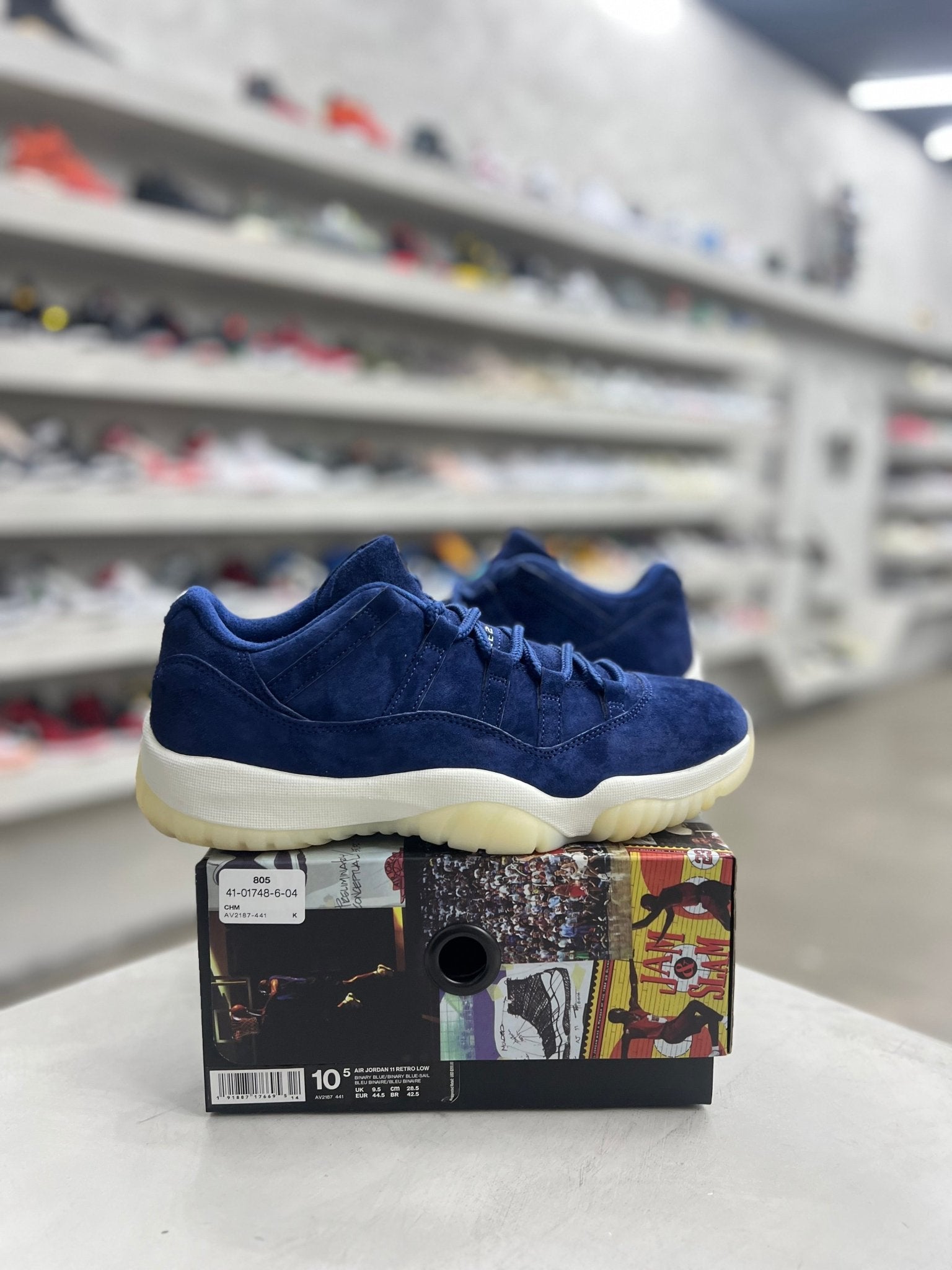 Jordan 11 Retro Low Derek Jeter REPECT Sz 10.5 (PREOWNED) - Restock AveJordan 11 Retro Low Derek Jeter REPECT Sz 10.5 (PREOWNED)Restock AveRestock Ave10.5Restock Ave