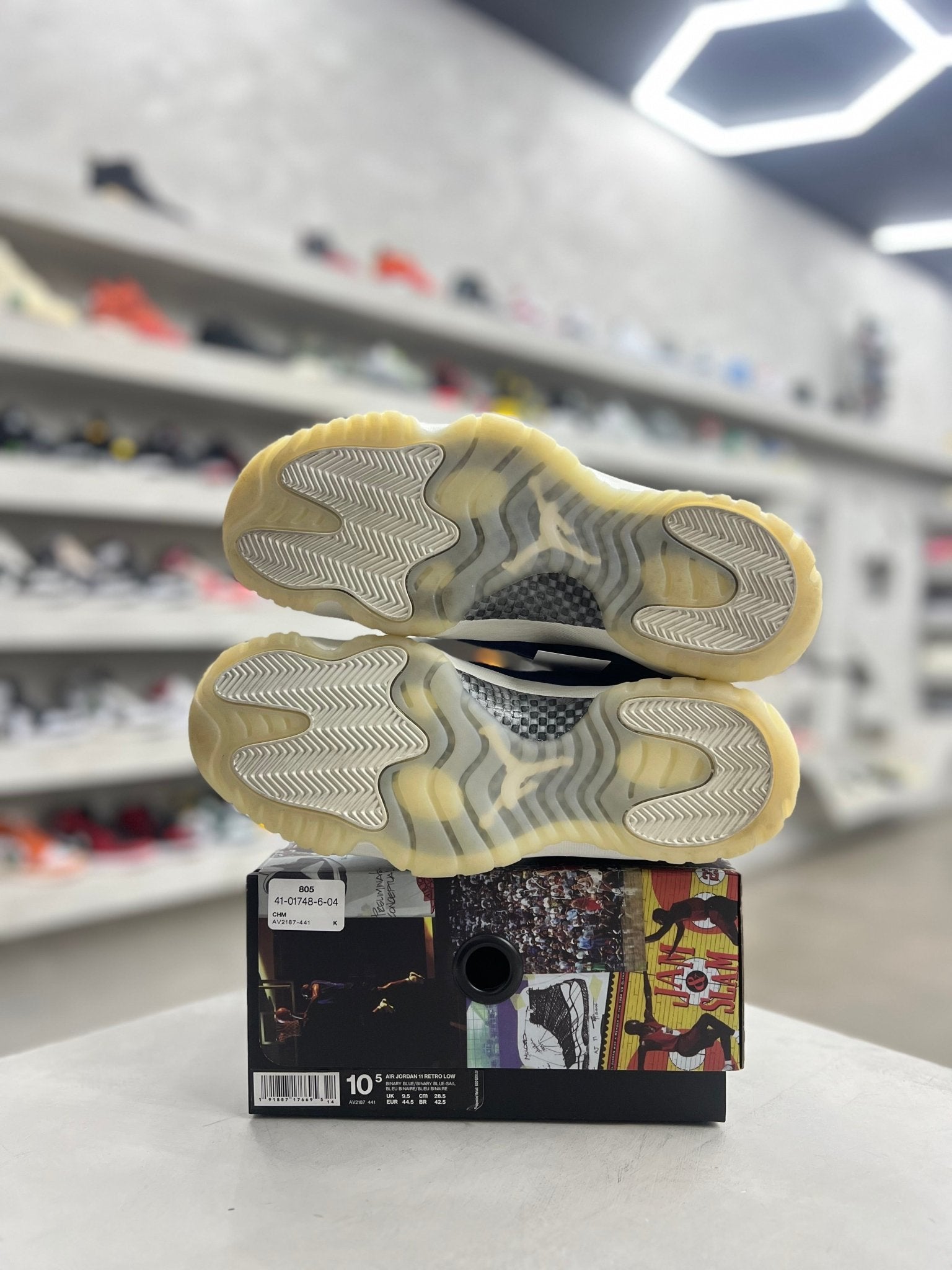 Jordan 11 Retro Low Derek Jeter REPECT Sz 10.5 (PREOWNED) - Restock AveJordan 11 Retro Low Derek Jeter REPECT Sz 10.5 (PREOWNED)Restock AveRestock Ave10.5Restock Ave