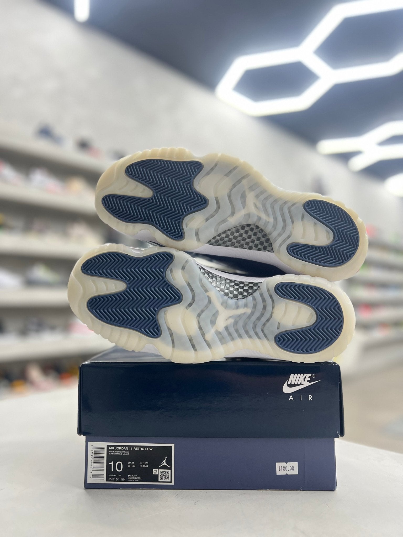 Jordan 11 Retro Low Diffused Blue Sz 10 (PREOWNED) - Restock AveJordan 11 Retro Low Diffused Blue Sz 10 (PREOWNED)Restock AveRestock Ave10Restock Ave