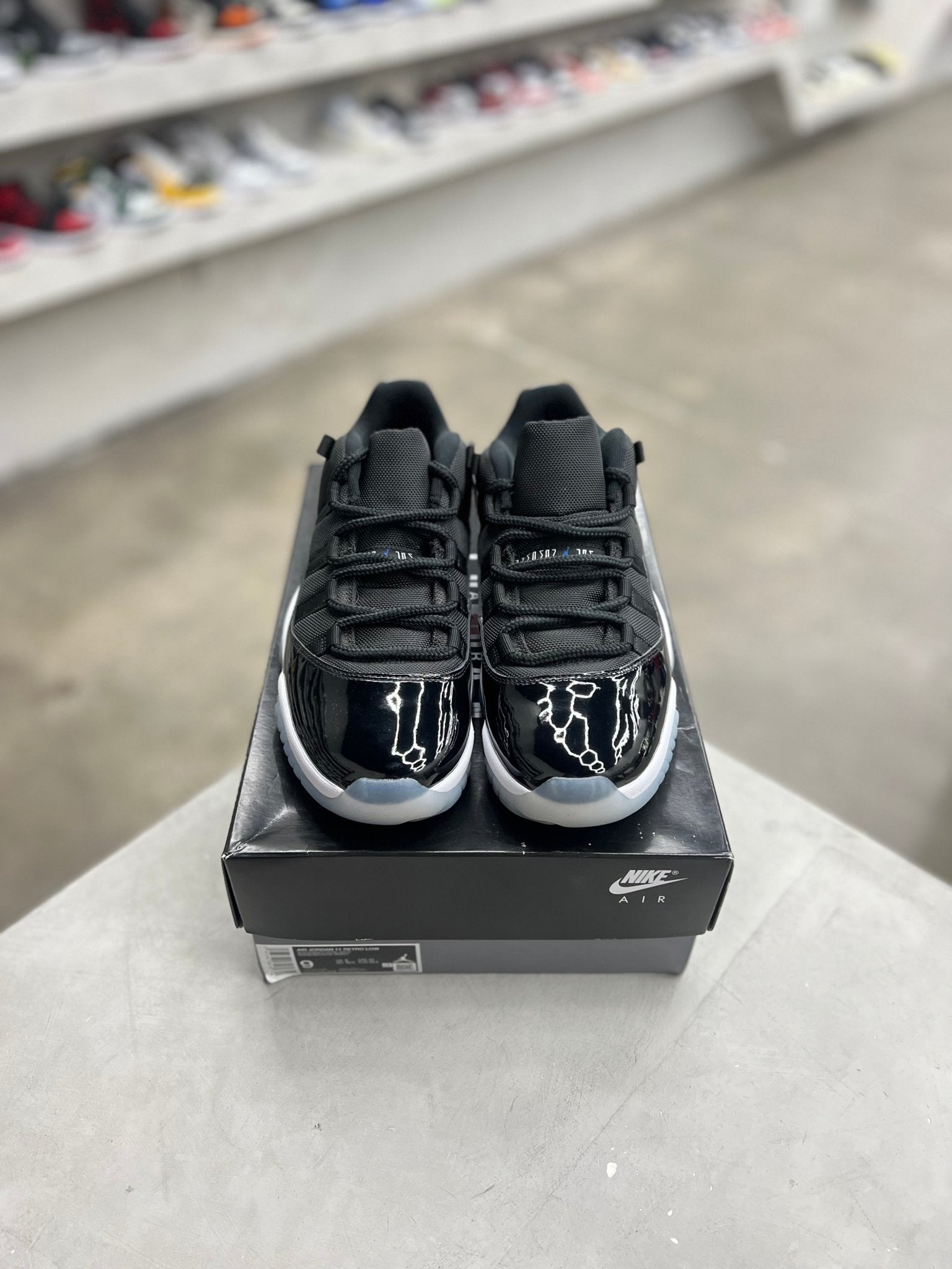 Jordan 11 Retro Low Space Jam Sz 9 (PREOWNED) - Restock AveJordan 11 Retro Low Space Jam Sz 9 (PREOWNED)Restock AveRestock Ave9Restock Ave