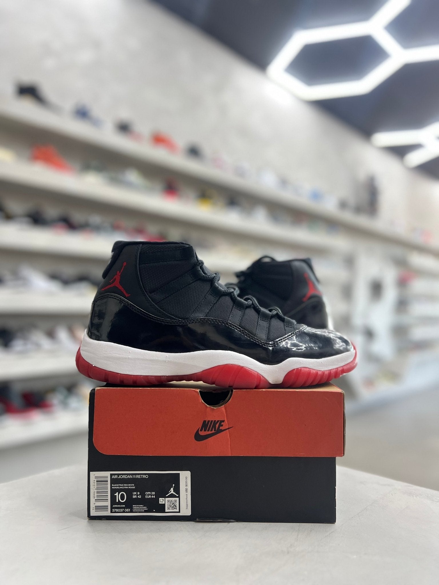 Jordan 11 Retro Playoffs Bred Sz 10 (PREOWNED) - Restock AveJordan 11 Retro Playoffs Bred Sz 10 (PREOWNED)Restock AveRestock Ave10Restock Ave