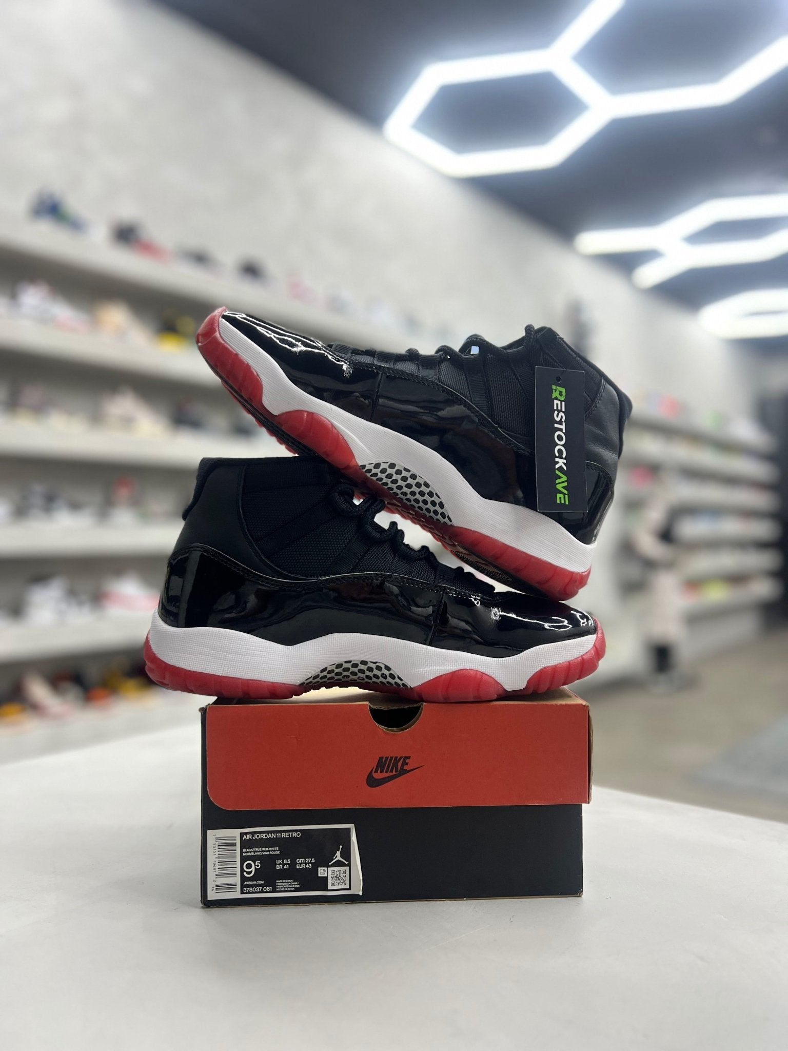 Jordan 11 Retro Playoffs Bred Sz 9.5 (PREOWNED) - Restock AveJordan 11 Retro Playoffs Bred Sz 9.5 (PREOWNED)Restock AveRestock Ave9.5Restock Ave