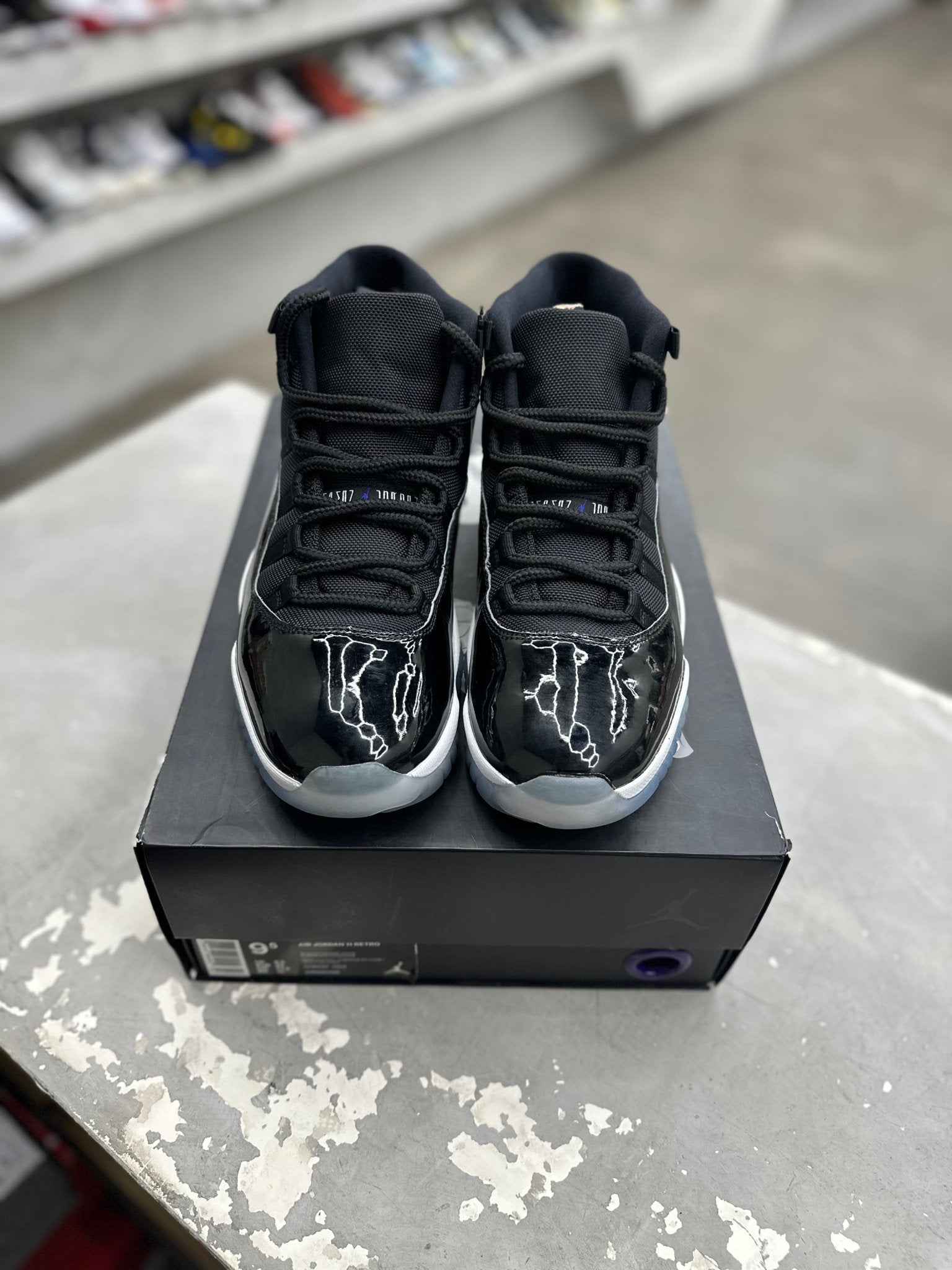 Jordan 11 Retro Space Jam Sz 9.5 (PREOWNED) - Restock AveJordan 11 Retro Space Jam Sz 9.5 (PREOWNED)Restock AveRestock Ave9.5Restock Ave