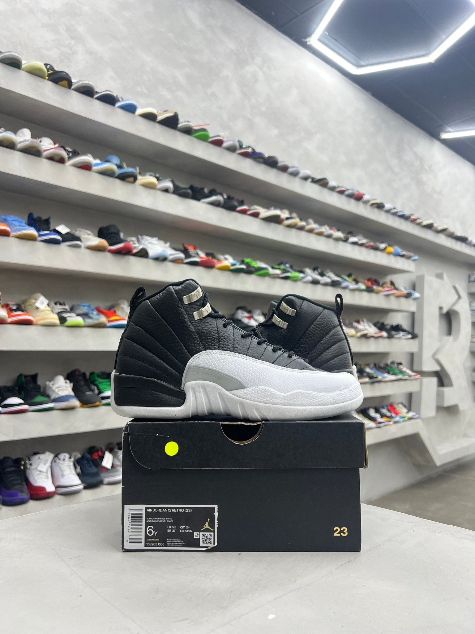 Jordan 12 Retro Playoffs Sz 6 (PREOWNED) - Restock AveJordan 12 Retro Playoffs Sz 6 (PREOWNED)Restock AveRestock Ave6y86388083Restock Ave