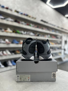 Jordan 13 Retro Black Flint Sz 10 (PREOWNED) - Restock AveJordan 13 Retro Black Flint Sz 10 (PREOWNED)Restock AveRestock Ave10Restock Ave