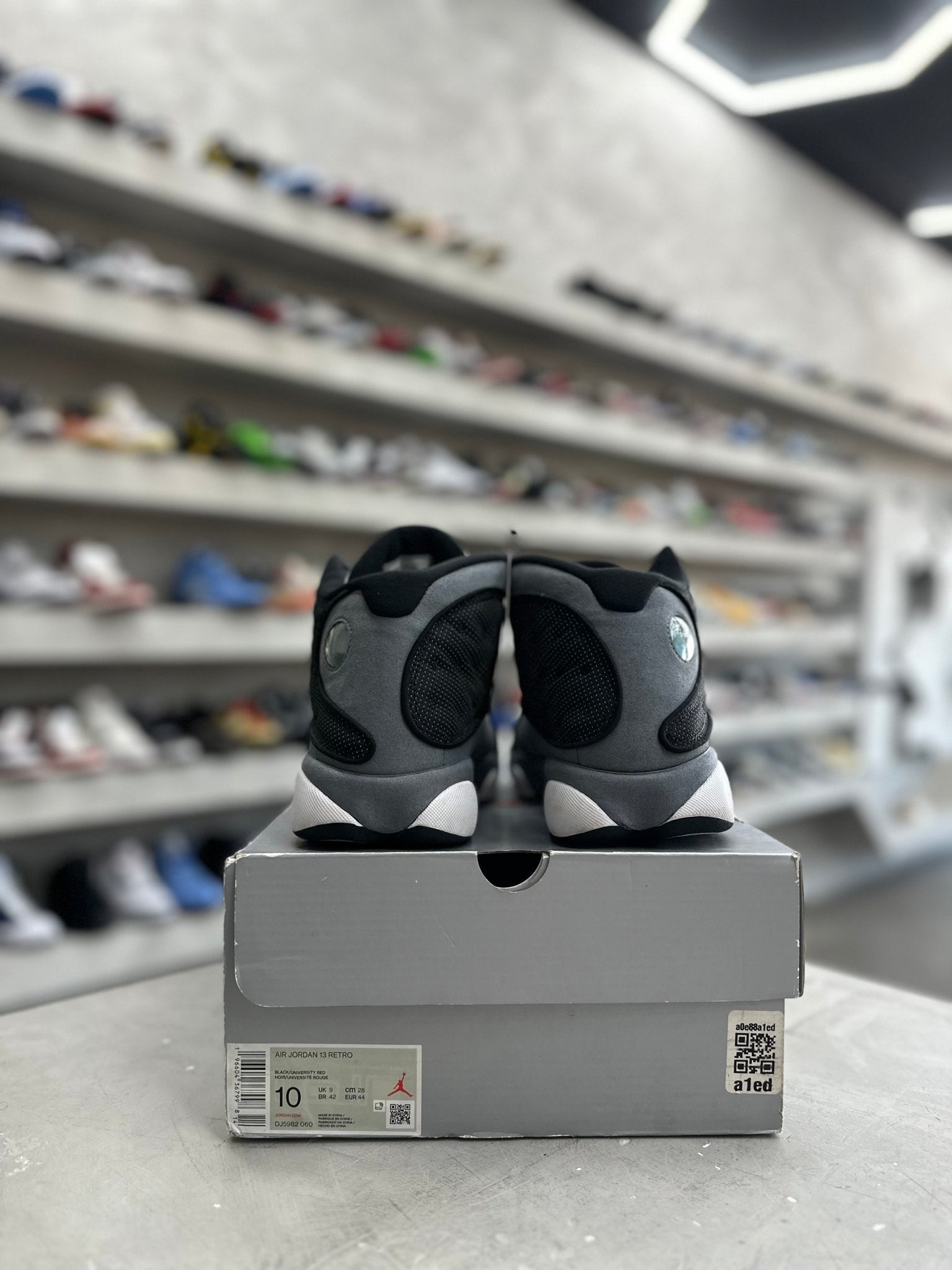 Jordan 13 Retro Black Flint Sz 10 (PREOWNED) - Restock AveJordan 13 Retro Black Flint Sz 10 (PREOWNED)Restock AveRestock Ave10Restock Ave