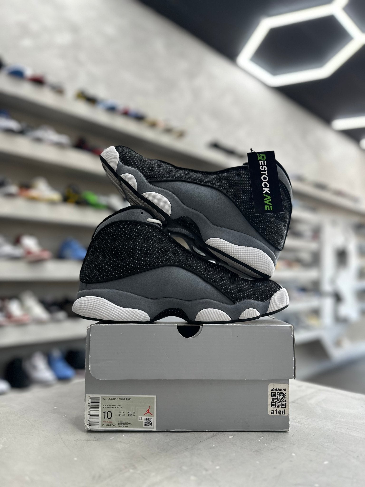 Jordan 13 Retro Black Flint Sz 10 (PREOWNED) - Restock AveJordan 13 Retro Black Flint Sz 10 (PREOWNED)Restock AveRestock Ave10Restock Ave