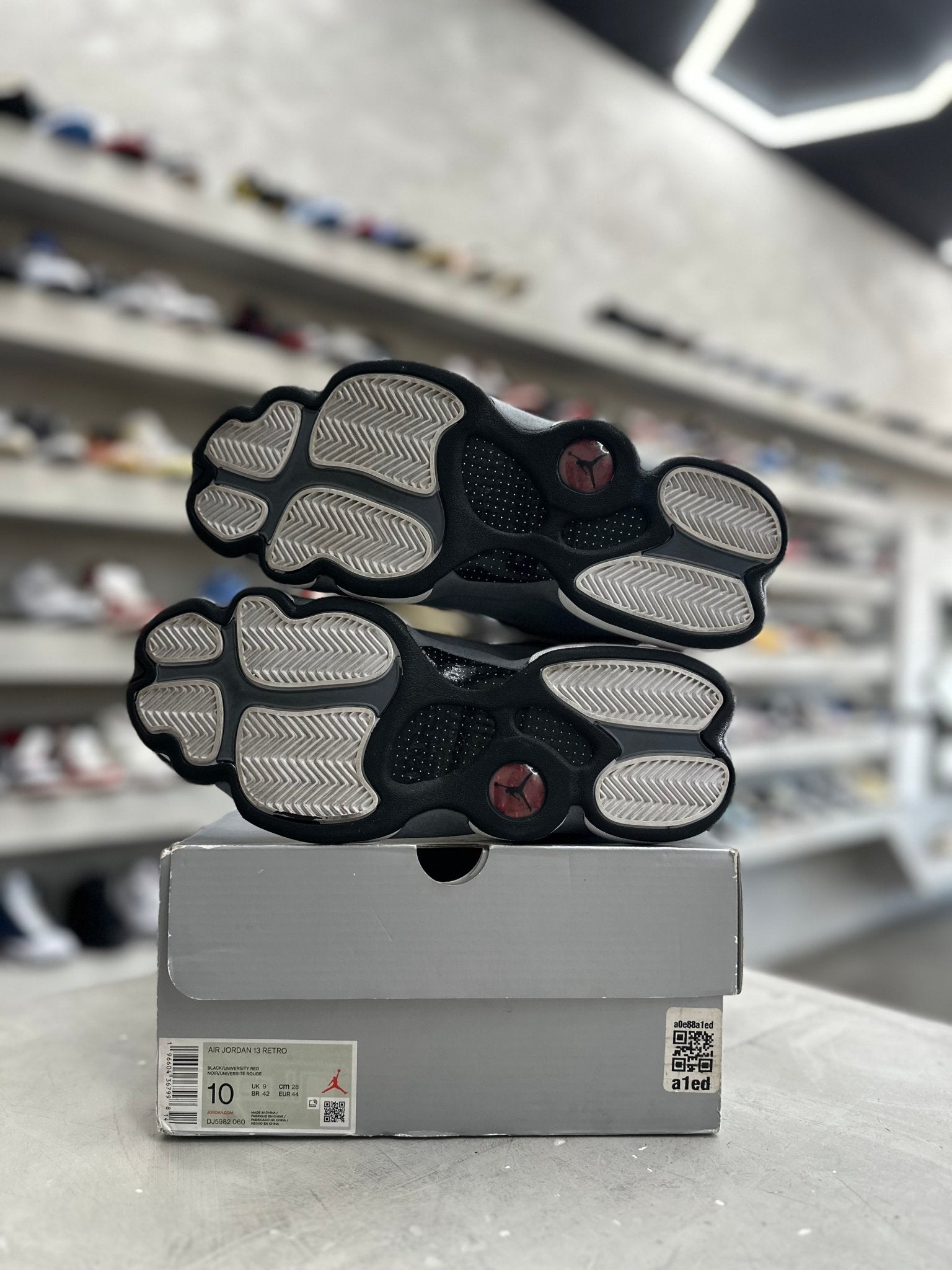 Jordan 13 Retro Black Flint Sz 10 (PREOWNED) - Restock AveJordan 13 Retro Black Flint Sz 10 (PREOWNED)Restock AveRestock Ave10Restock Ave
