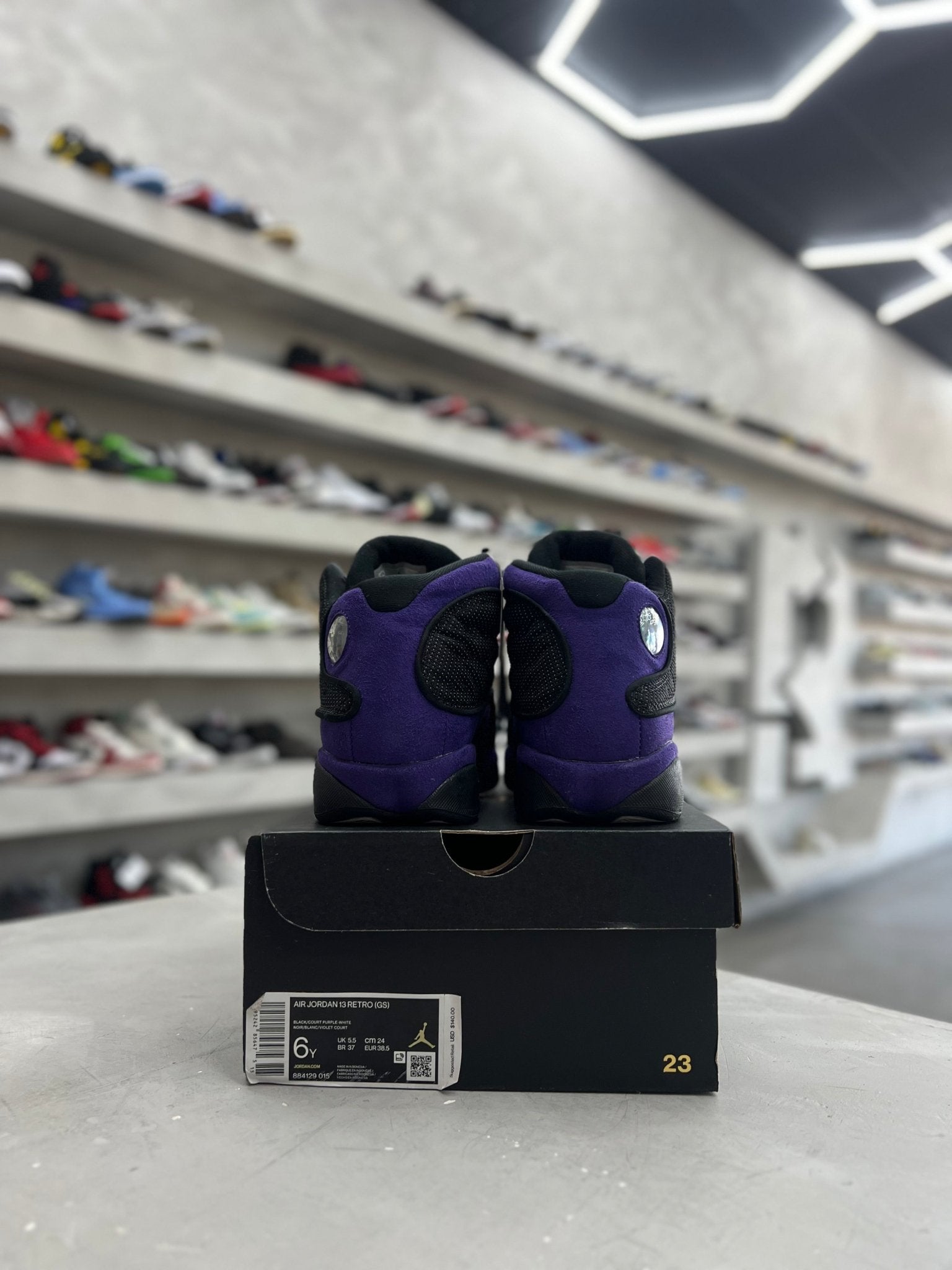 Jordan 13 Retro Court Purple Sz 6Y (PREOWNED) - Restock AveJordan 13 Retro Court Purple Sz 6Y (PREOWNED)Restock AveRestock Ave6yRestock Ave