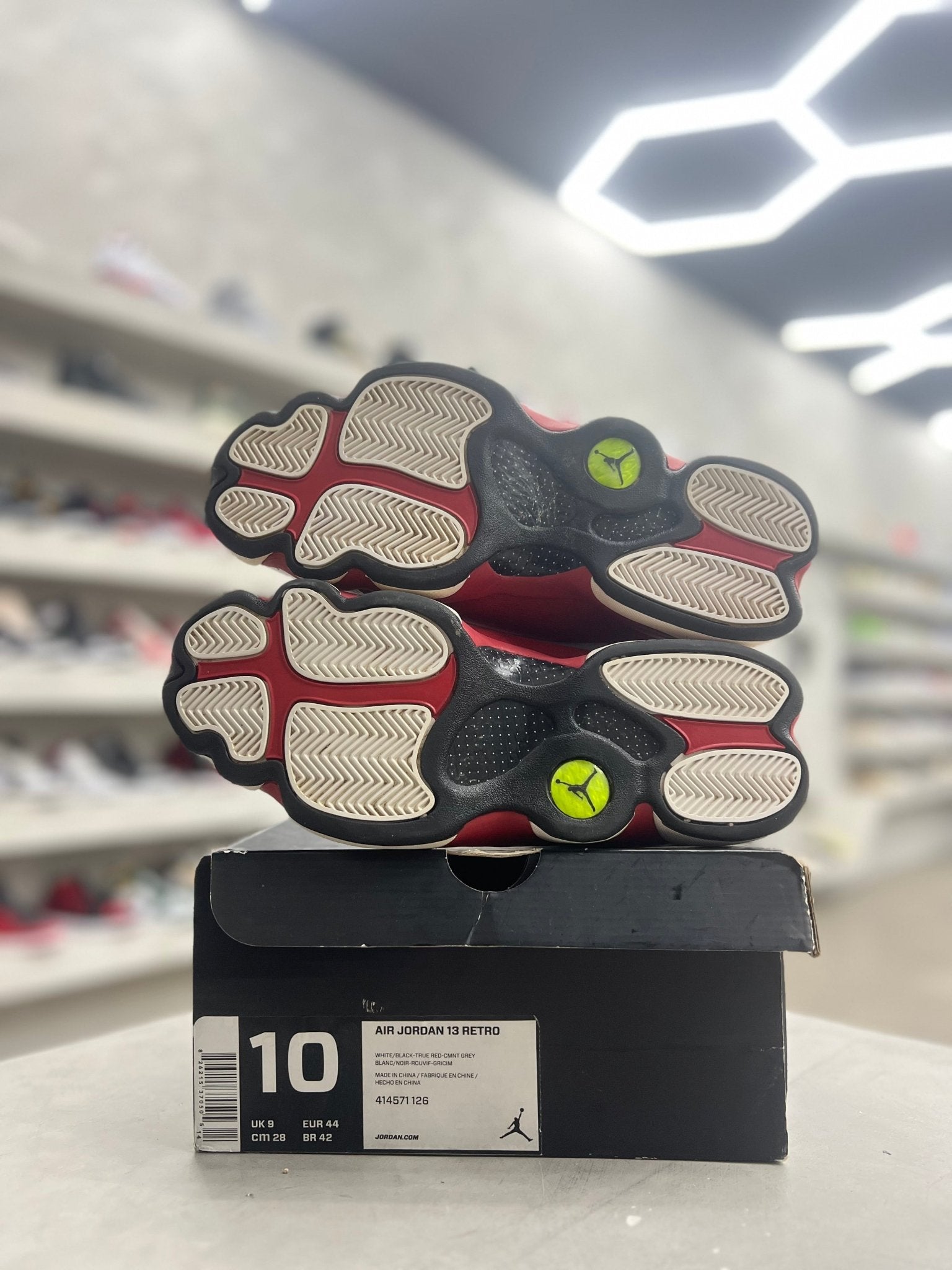 Jordan 13 Retro Grey Toe Sz 10 (PREOWNED) - Restock AveJordan 13 Retro Grey Toe Sz 10 (PREOWNED)Restock AveRestock Ave10Restock Ave