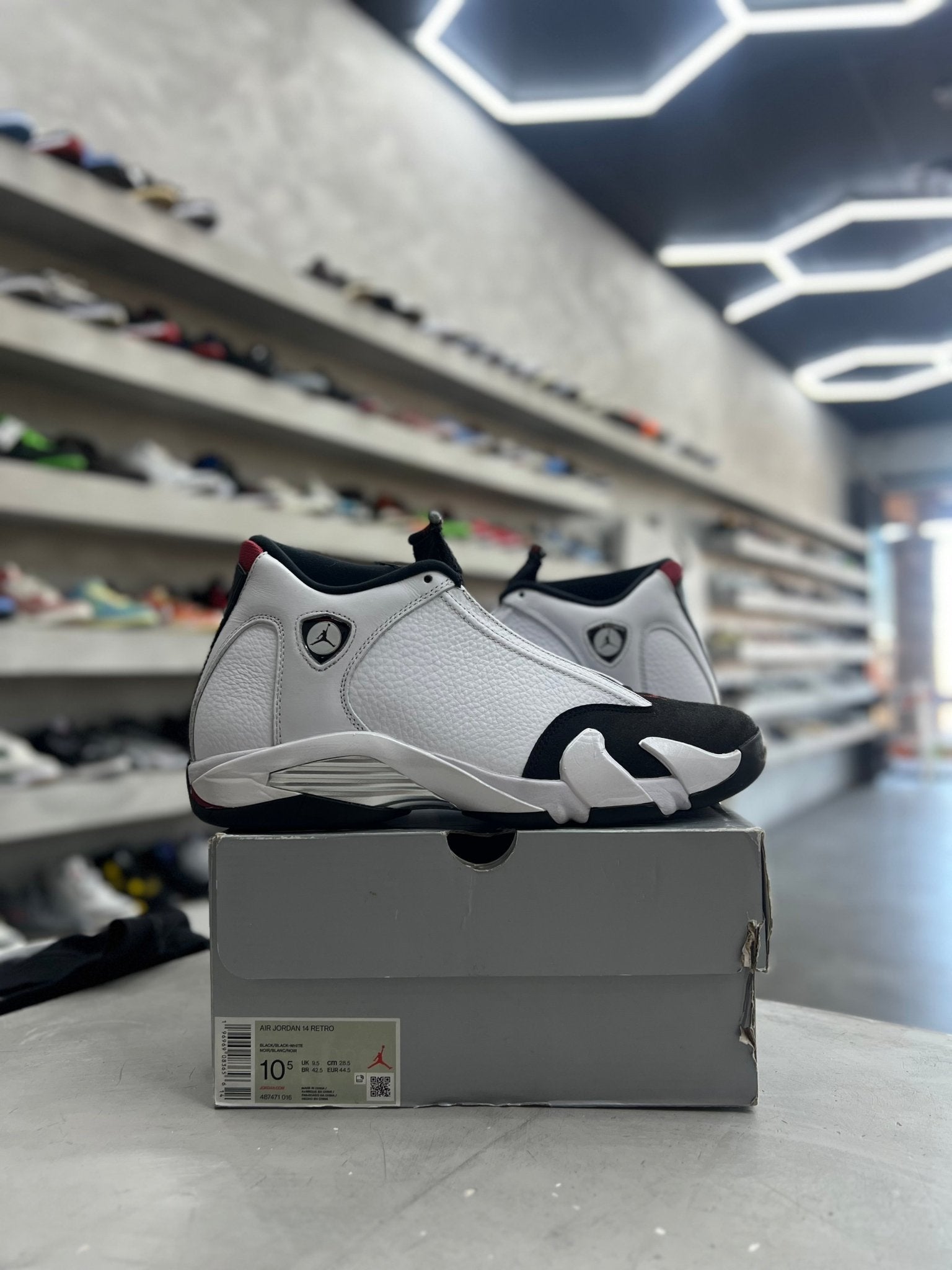 Jordan 14 Retro Black Toe (PREOWNED) (REPLACEMENT BOX) - Restock AveJordan 14 Retro Black Toe (PREOWNED) (REPLACEMENT BOX)Restock AveRestock Ave10.5Restock Ave