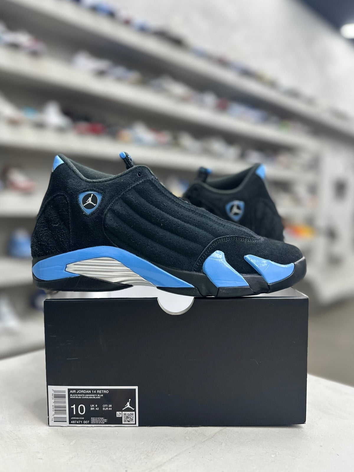 Jordan 14 Retro Black University Blue Sz 10 (PREOWNED) (DAMAGED BOX) - Restock AveJordan 14 Retro Black University Blue Sz 10 (PREOWNED) (DAMAGED BOX)Restock AveRestock Ave10Restock Ave