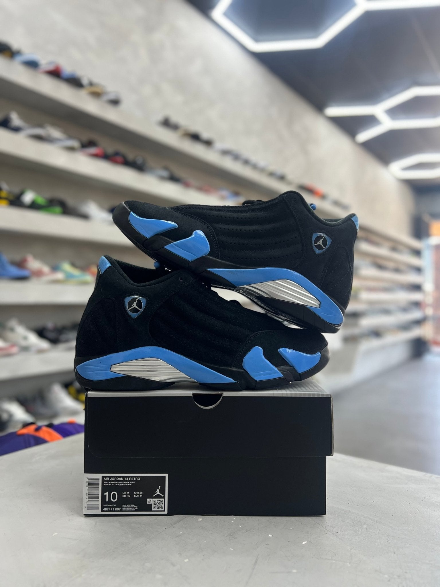Jordan 14 Retro Black University Blue Sz 10 (PREOWNED) - Restock AveJordan 14 Retro Black University Blue Sz 10 (PREOWNED)Restock AveRestock Ave10Restock Ave
