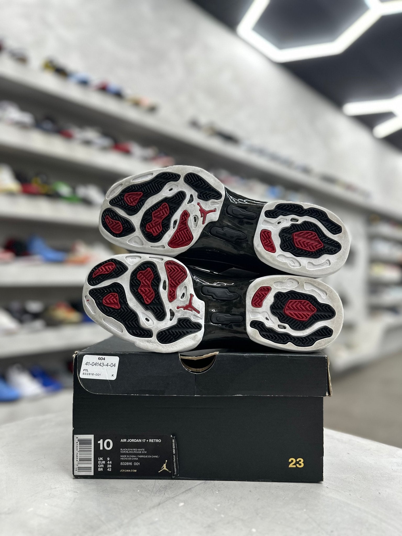 Jordan 17 Retro Chicago Bulls Sz 10 (PREOWNED) - Restock AveJordan 17 Retro Chicago Bulls Sz 10 (PREOWNED)Restock AveRestock Ave10Restock Ave